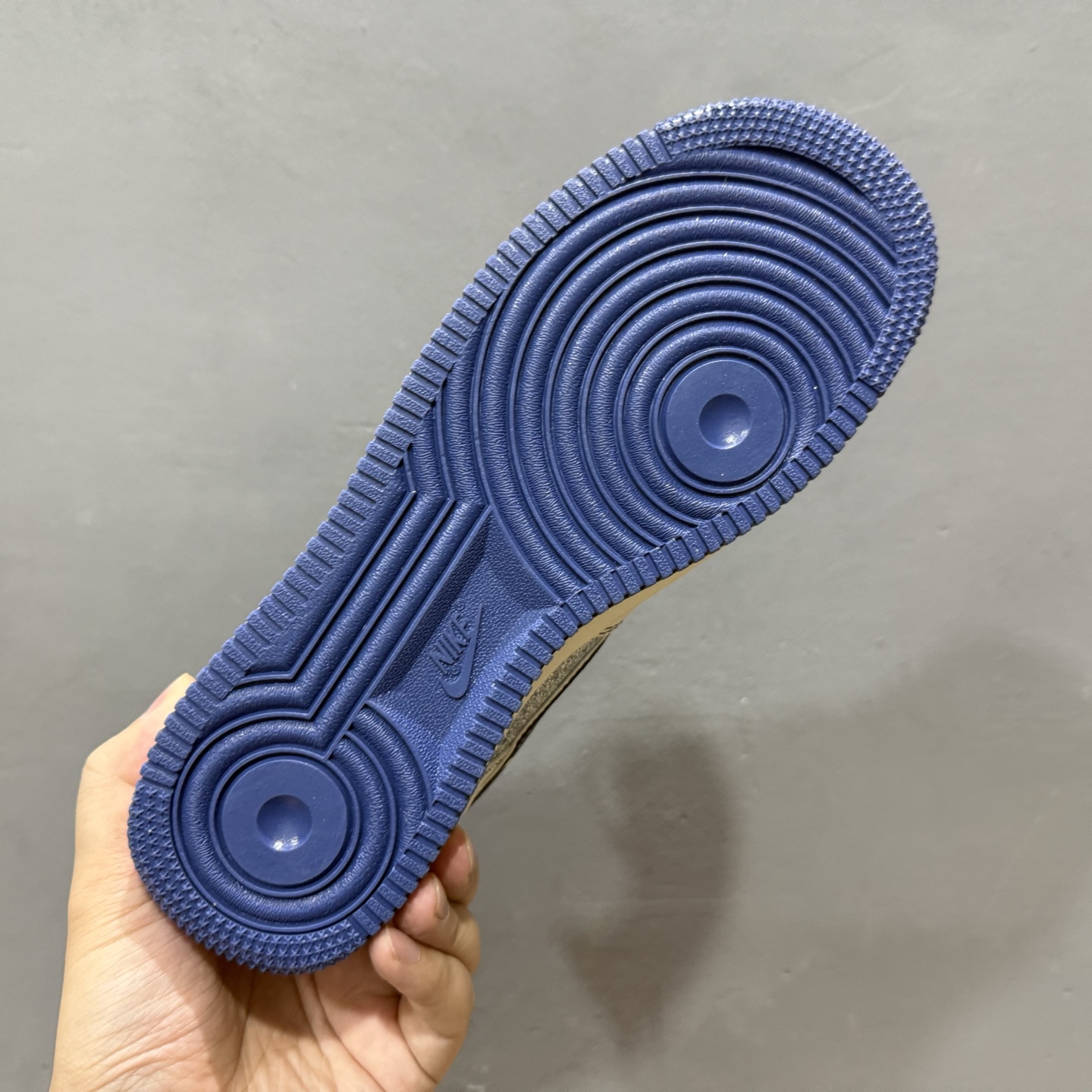 Nike Air Force 1'07 Low 斯图西联名 双勾满天星 空军一号低帮休闲板鞋 DD1982-306-莆田鞋,莆田鞋货源,高仿鞋,高仿鞋货源,安福档口,莆田高仿鞋,莆田鞋批发,高仿鞋批发,莆田高仿运动鞋,高仿运动鞋,莆田运动鞋 Nike Air Force 1'07 Low 斯图西联名 双勾满天星 空军一号低帮休闲板鞋 DD1982-306