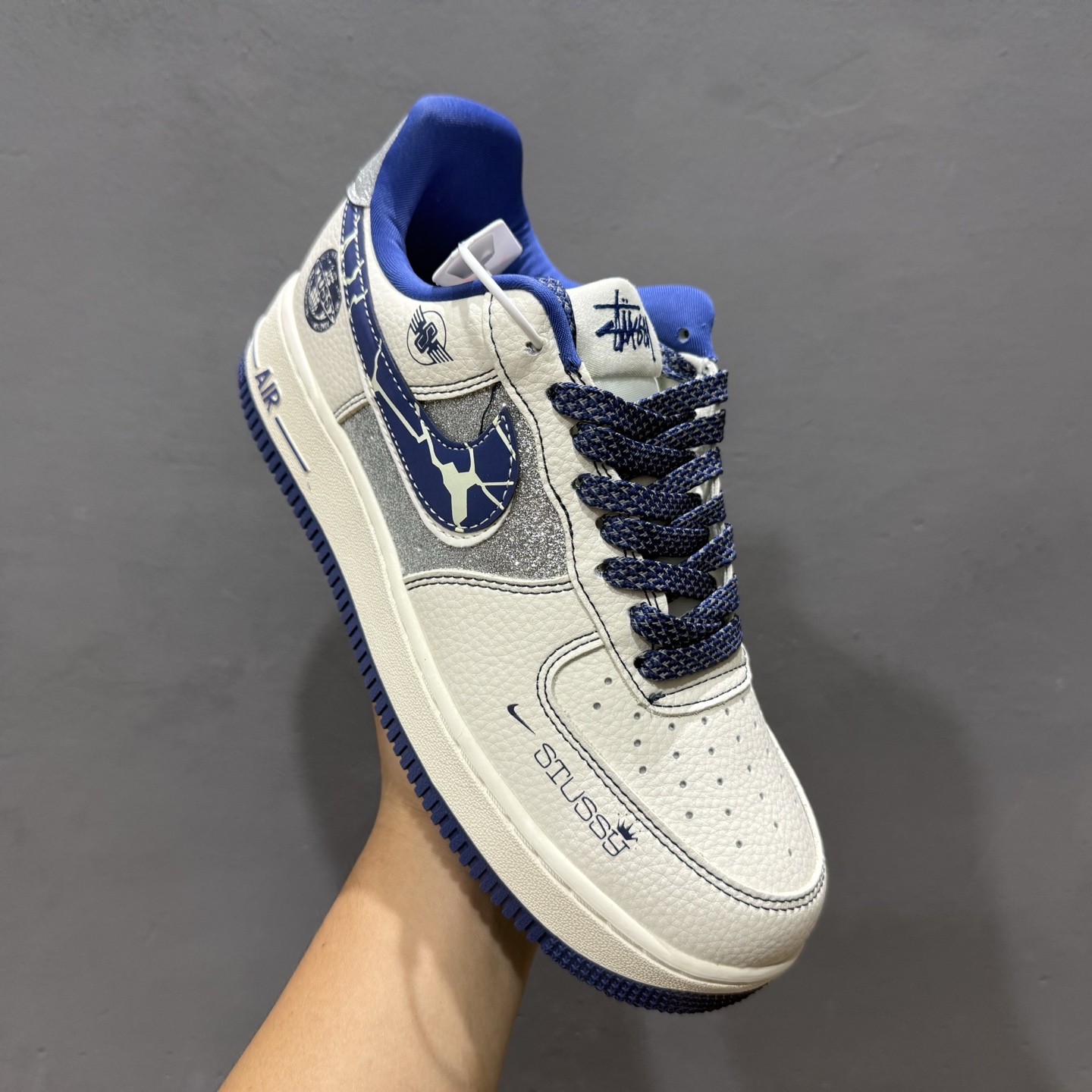 Nike Air Force 1'07 Low 斯图西联名 双勾满天星 空军一号低帮休闲板鞋 DD1982-306-莆田鞋,莆田鞋货源,高仿鞋,高仿鞋货源,安福档口,莆田高仿鞋,莆田鞋批发,高仿鞋批发,莆田高仿运动鞋,高仿运动鞋,莆田运动鞋 Nike Air Force 1'07 Low 斯图西联名 双勾满天星 空军一号低帮休闲板鞋 DD1982-306