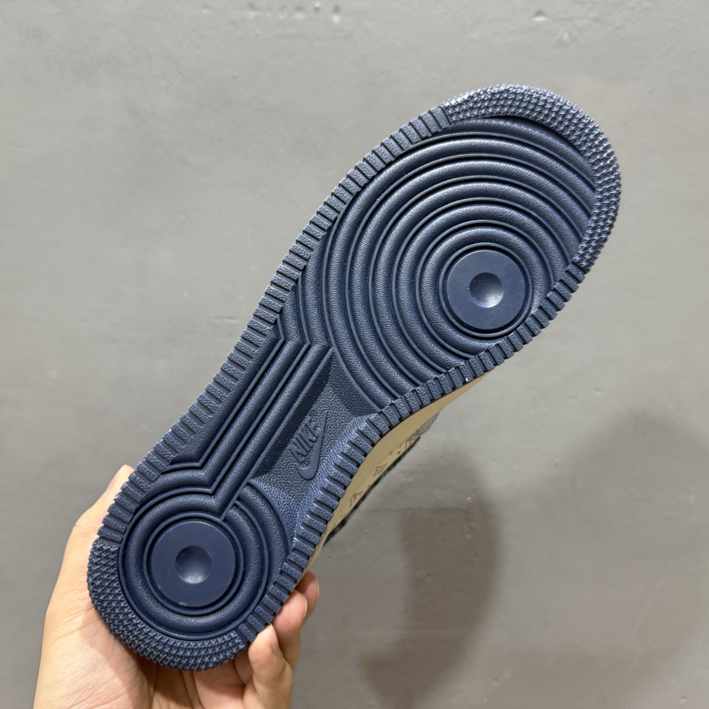 Louis Vuitton x NIke Air Force 1 牛仔蓝 YF9511-818-莆田鞋,莆田鞋货源,高仿鞋,高仿鞋货源,安福档口,莆田高仿鞋,莆田鞋批发,高仿鞋批发,莆田高仿运动鞋,高仿运动鞋,莆田运动鞋 Louis Vuitton x NIke Air Force 1 牛仔蓝 YF9511-818