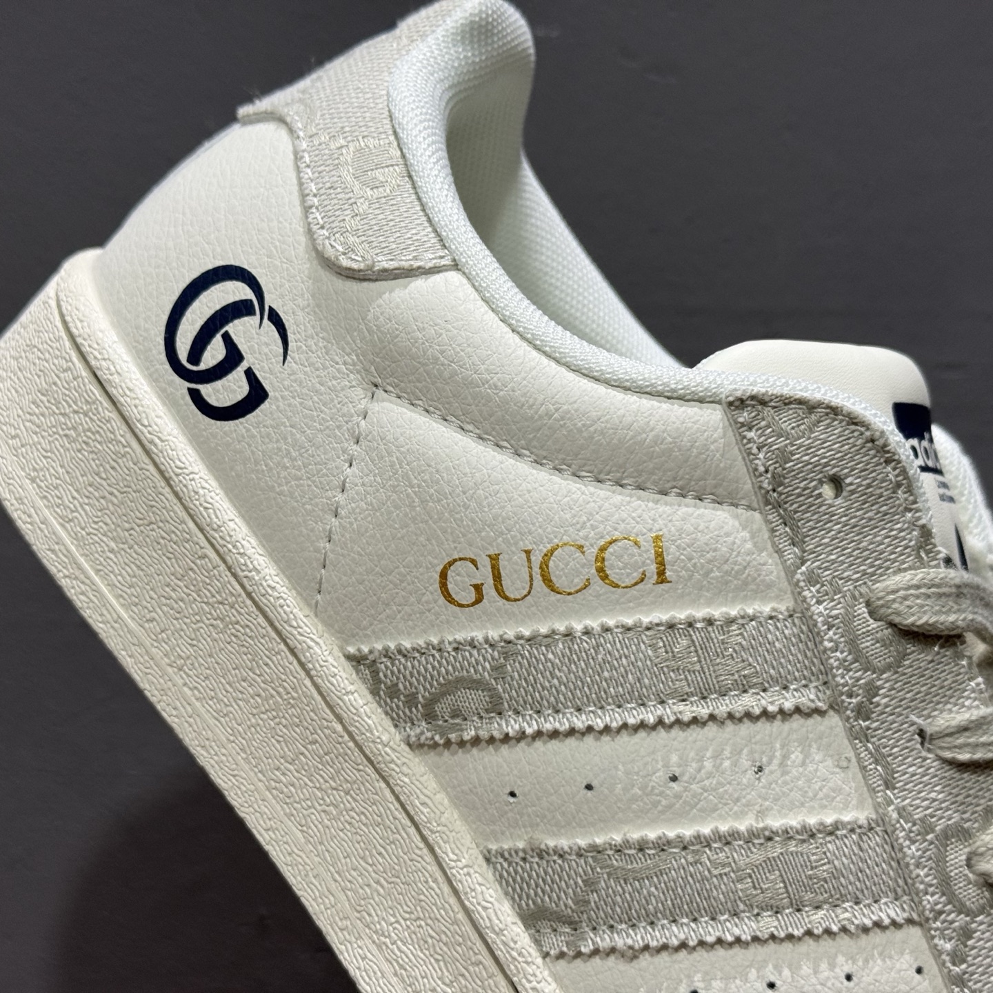 Adidas Originals Superstar 贝壳头系列 阿迪达斯 三叶草 低帮经典百搭休闲运动板鞋 BZ9789