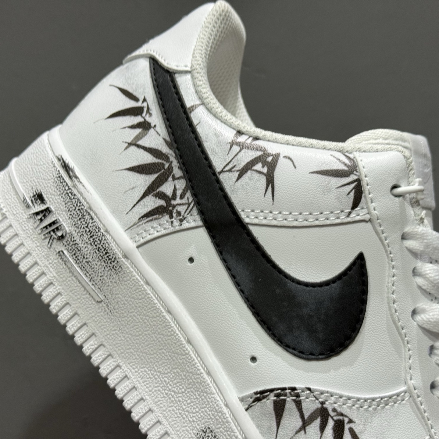 Nike Air Force 1'07 Low 竹林 空军一号低帮休闲板鞋 ZH0316-122-莆田鞋,莆田鞋货源,高仿鞋,高仿鞋货源,安福档口,莆田高仿鞋,莆田鞋批发,高仿鞋批发,莆田高仿运动鞋,高仿运动鞋,莆田运动鞋 Nike Air Force 1'07 Low 竹林 空军一号低帮休闲板鞋 ZH0316-122