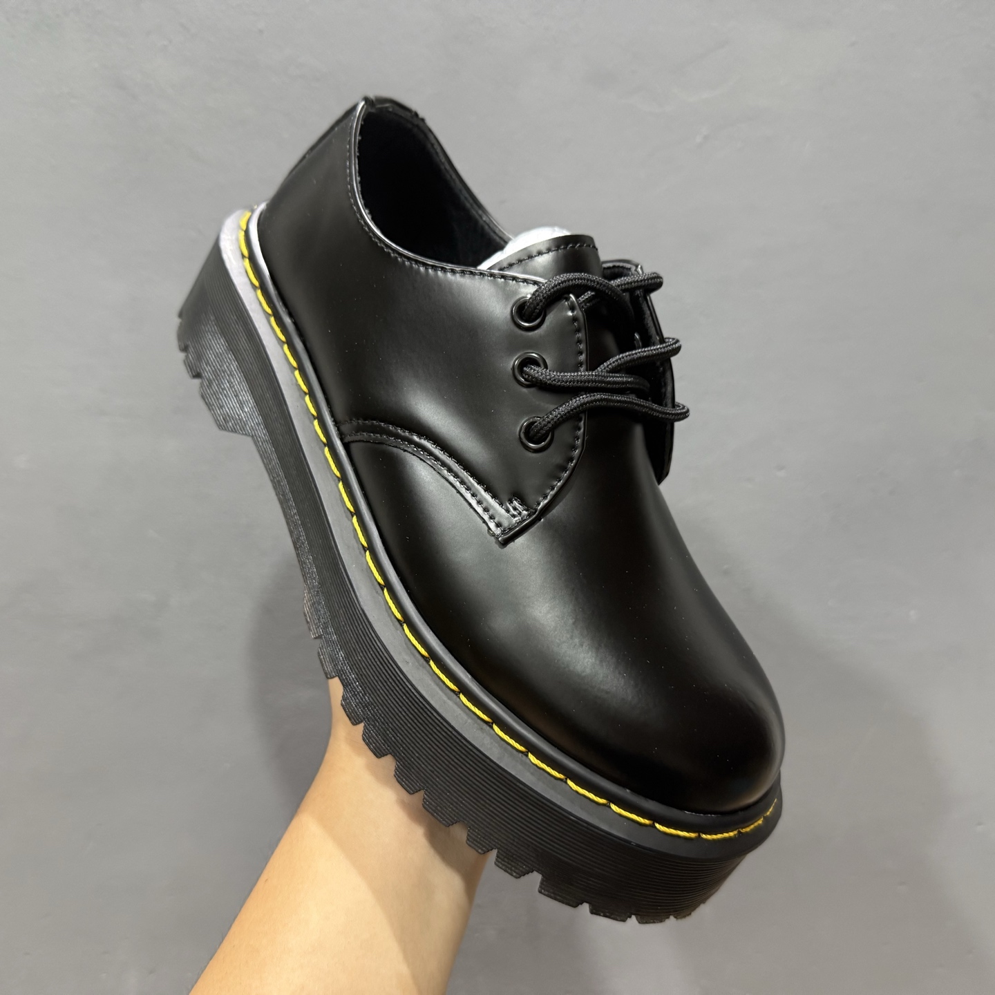 Dr.martens 马丁医生 1460系列八孔-莆田鞋,莆田鞋货源,高仿鞋,高仿鞋货源,安福档口,莆田高仿鞋,莆田鞋批发,高仿鞋批发,莆田高仿运动鞋,高仿运动鞋,莆田运动鞋 Dr.martens 马丁医生 1460系列八孔