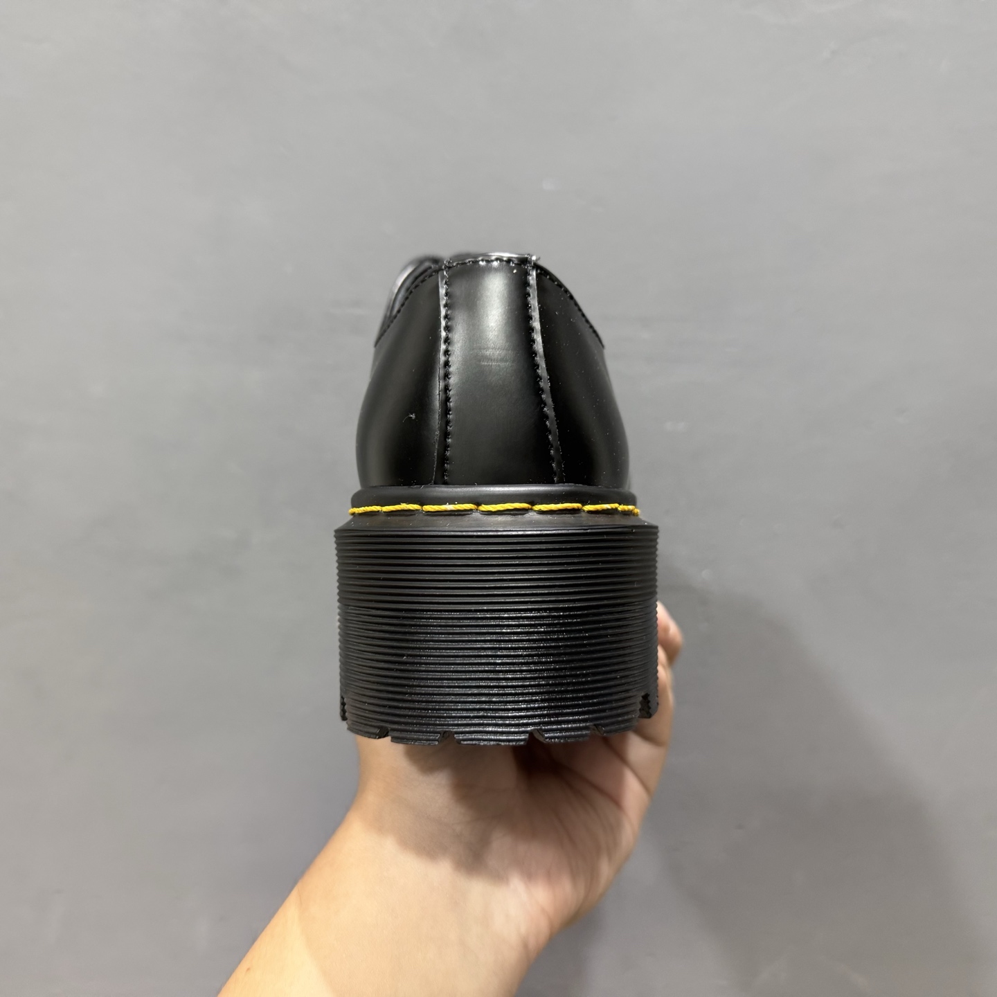 Dr.martens 马丁医生 1460系列八孔-莆田鞋,莆田鞋货源,高仿鞋,高仿鞋货源,安福档口,莆田高仿鞋,莆田鞋批发,高仿鞋批发,莆田高仿运动鞋,高仿运动鞋,莆田运动鞋 Dr.martens 马丁医生 1460系列八孔