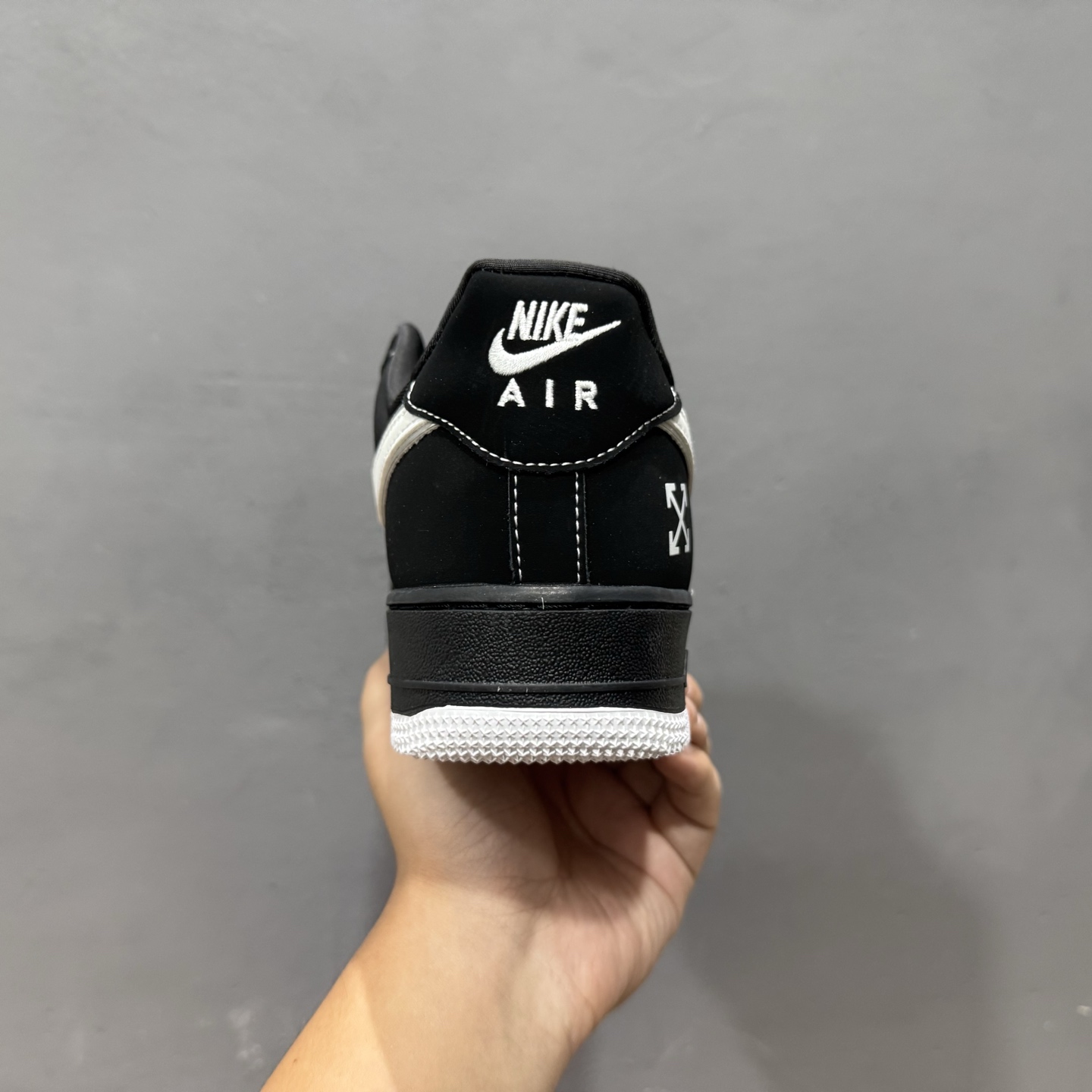 OFF-WHITE x Nike Air Force 1 黑银 DK0188-083-莆田鞋,莆田鞋货源,高仿鞋,高仿鞋货源,安福档口,莆田高仿鞋,莆田鞋批发,高仿鞋批发,莆田高仿运动鞋,高仿运动鞋,莆田运动鞋 OFF-WHITE x Nike Air Force 1 黑银 DK0188-083