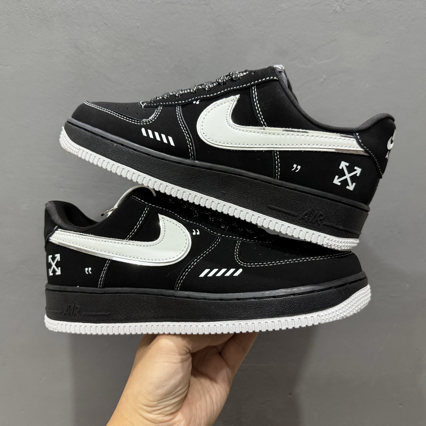 OFF-WHITE x Nike Air Force 1 黑银 DK0188-083-莆田鞋,莆田鞋货源,高仿鞋,高仿鞋货源,安福档口,莆田高仿鞋,莆田鞋批发,高仿鞋批发,莆田高仿运动鞋,高仿运动鞋,莆田运动鞋 OFF-WHITE x Nike Air Force 1 黑银 DK0188-083