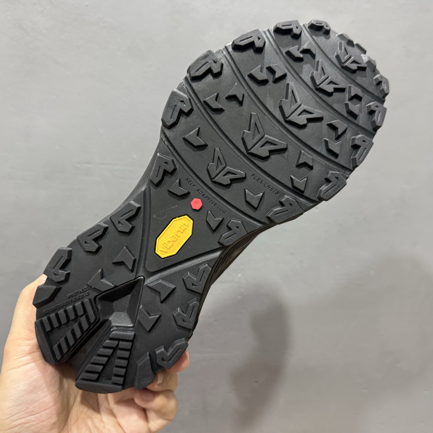 L/凯乐石 KAIAS FUGA GTX 超强抓地力 网布减震防滑水透气支撑抗冲击轻便回弹 低帮跑步鞋