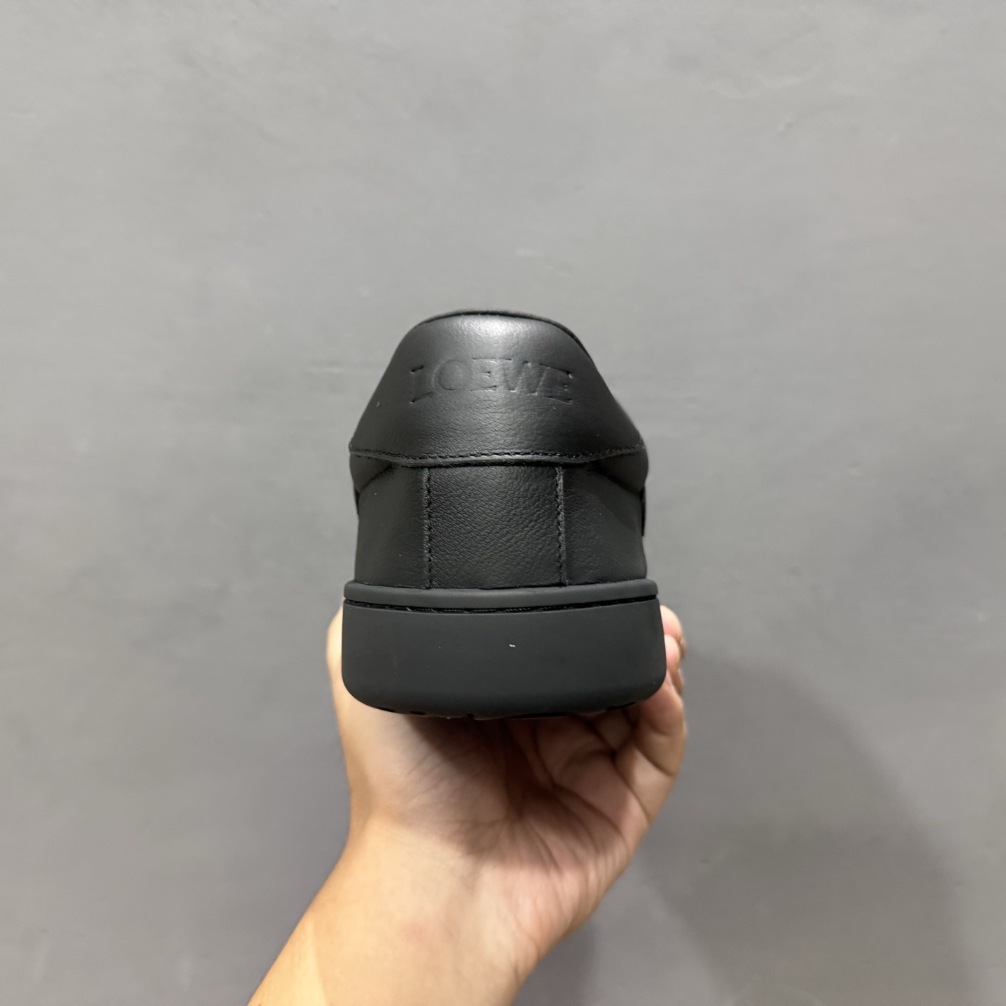 LOEWE罗意威 Jambo 牛皮革 圆头系带低班男鞋-莆田鞋,莆田鞋货源,高仿鞋,高仿鞋货源,安福档口,莆田高仿鞋,莆田鞋批发,高仿鞋批发,莆田高仿运动鞋,高仿运动鞋,莆田运动鞋 LOEWE罗意威 Jambo 牛皮革 圆头系带低班男鞋