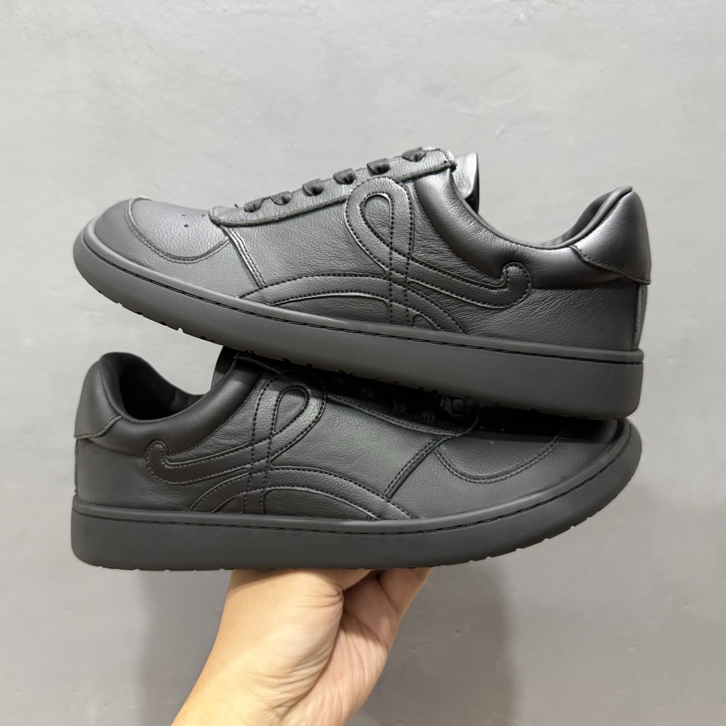 LOEWE罗意威 Jambo 牛皮革 圆头系带低班男鞋-莆田鞋,莆田鞋货源,高仿鞋,高仿鞋货源,安福档口,莆田高仿鞋,莆田鞋批发,高仿鞋批发,莆田高仿运动鞋,高仿运动鞋,莆田运动鞋 LOEWE罗意威 Jambo 牛皮革 圆头系带低班男鞋