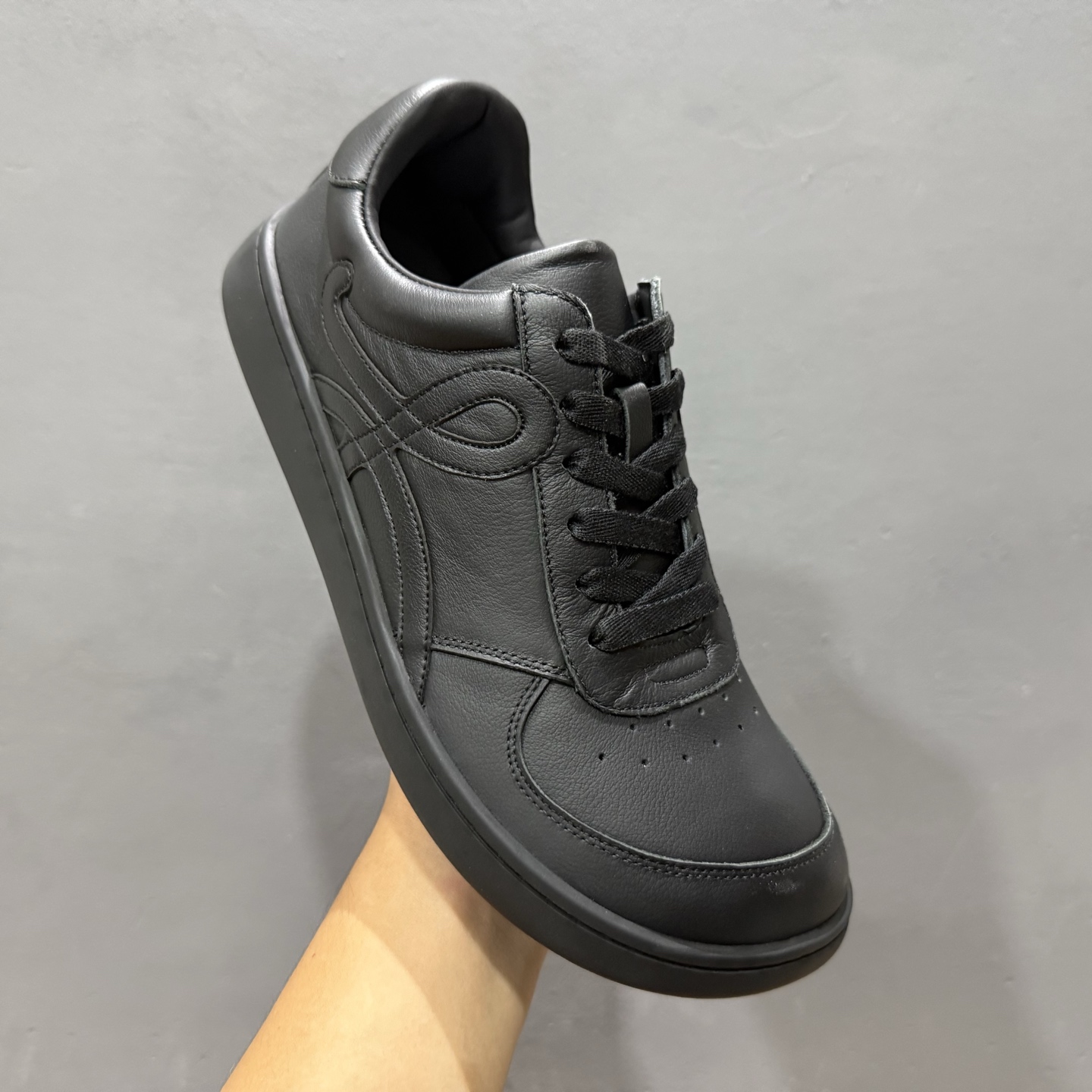 LOEWE罗意威 Jambo 牛皮革 圆头系带低班男鞋-莆田鞋,莆田鞋货源,高仿鞋,高仿鞋货源,安福档口,莆田高仿鞋,莆田鞋批发,高仿鞋批发,莆田高仿运动鞋,高仿运动鞋,莆田运动鞋 LOEWE罗意威 Jambo 牛皮革 圆头系带低班男鞋