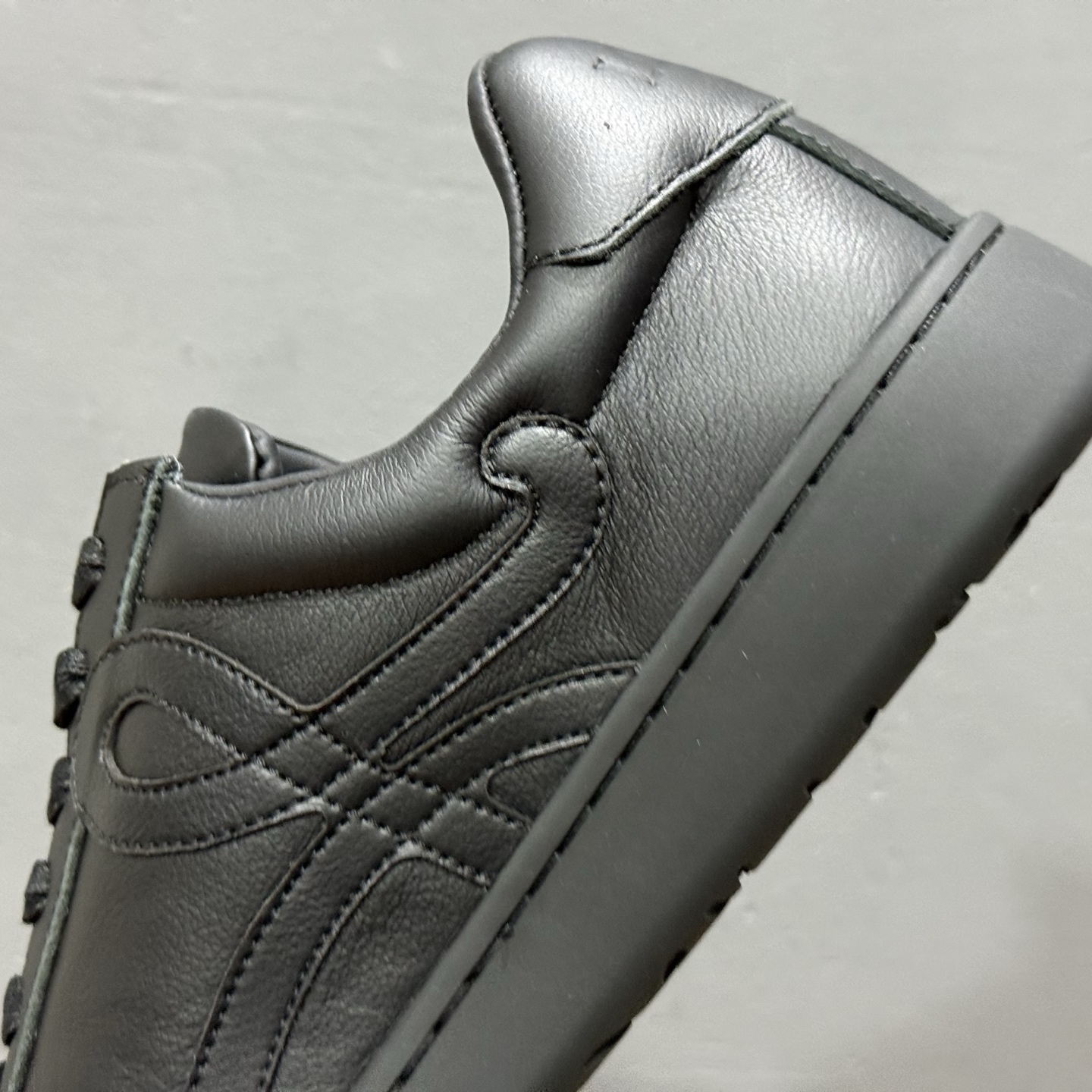 LOEWE罗意威 Jambo 牛皮革 圆头系带低班男鞋-莆田鞋,莆田鞋货源,高仿鞋,高仿鞋货源,安福档口,莆田高仿鞋,莆田鞋批发,高仿鞋批发,莆田高仿运动鞋,高仿运动鞋,莆田运动鞋 LOEWE罗意威 Jambo 牛皮革 圆头系带低班男鞋