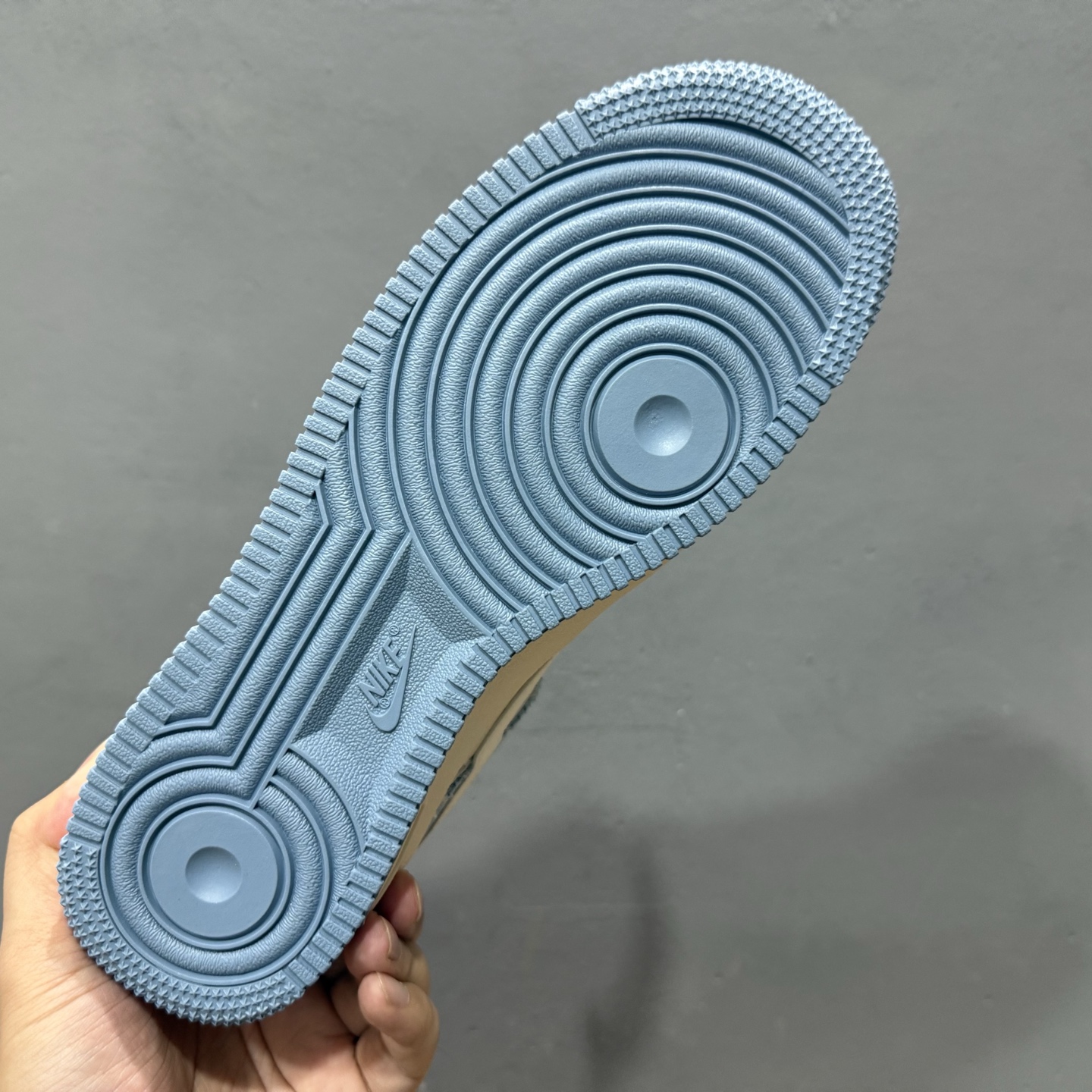 Nike Air Force 1'07 Low 浅蓝牛仔 空军一号低帮休闲板鞋 XY2025-002-莆田鞋,莆田鞋货源,高仿鞋,高仿鞋货源,安福档口,莆田高仿鞋,莆田鞋批发,高仿鞋批发,莆田高仿运动鞋,高仿运动鞋,莆田运动鞋 Nike Air Force 1'07 Low 浅蓝牛仔 空军一号低帮休闲板鞋 XY2025-002