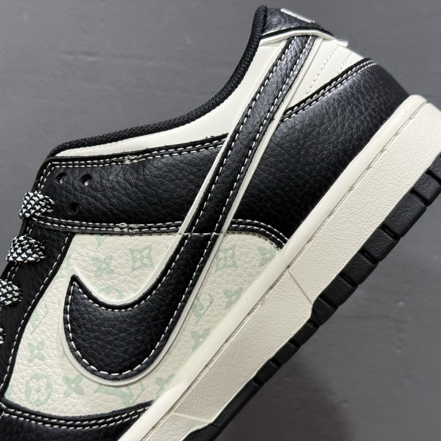 XC/Nike Dunk Low Retro 联名款 耐克 低帮休闲运动板鞋 HT5088-608-莆田鞋,莆田鞋货源,高仿鞋,高仿鞋货源,安福档口,莆田高仿鞋,莆田鞋批发,高仿鞋批发,莆田高仿运动鞋,高仿运动鞋,莆田运动鞋 XC/Nike Dunk Low Retro 联名款 耐克 低帮休闲运动板鞋 HT5088-608