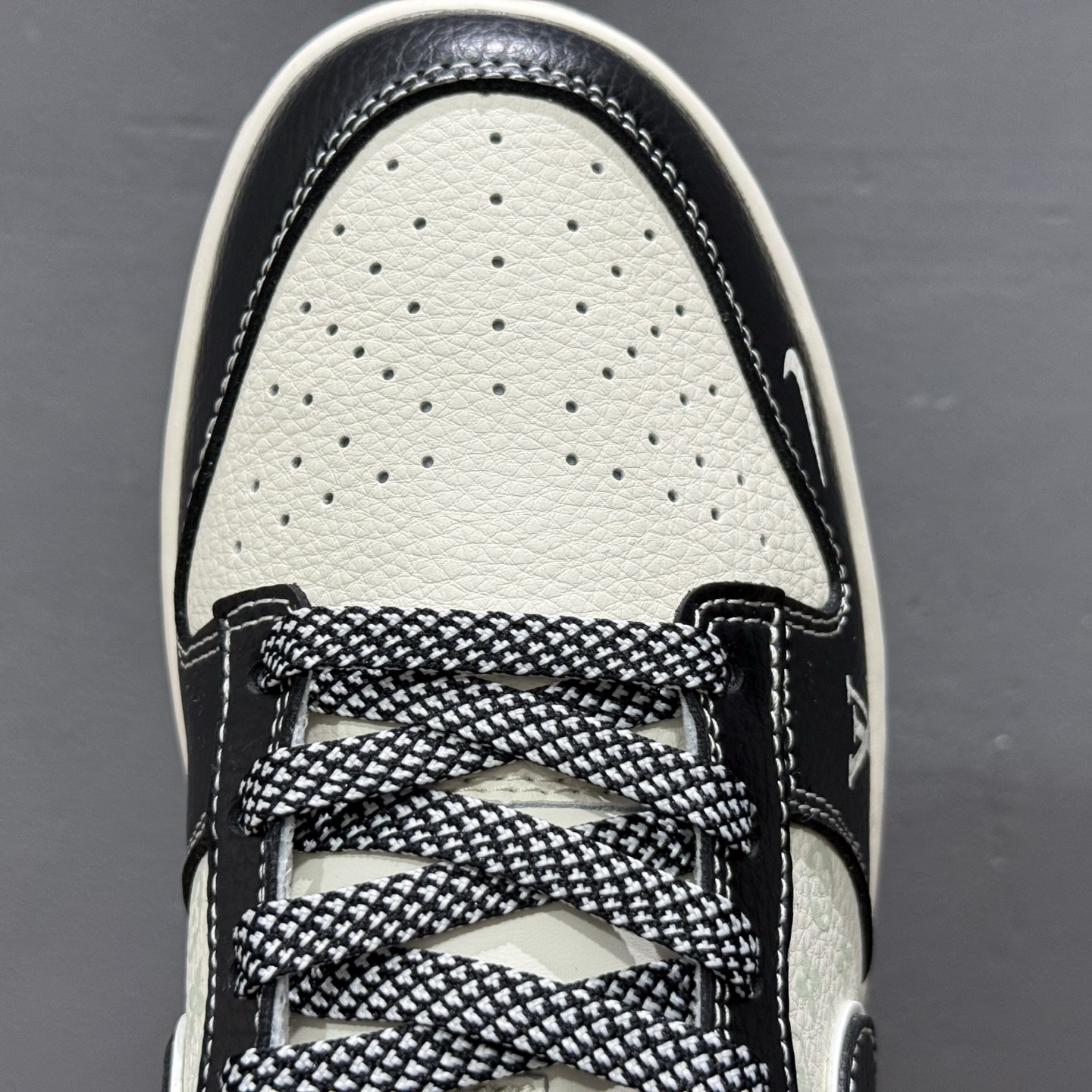 XC/Nike Dunk Low Retro 联名款 耐克 低帮休闲运动板鞋 HT5088-608-莆田鞋,莆田鞋货源,高仿鞋,高仿鞋货源,安福档口,莆田高仿鞋,莆田鞋批发,高仿鞋批发,莆田高仿运动鞋,高仿运动鞋,莆田运动鞋 XC/Nike Dunk Low Retro 联名款 耐克 低帮休闲运动板鞋 HT5088-608