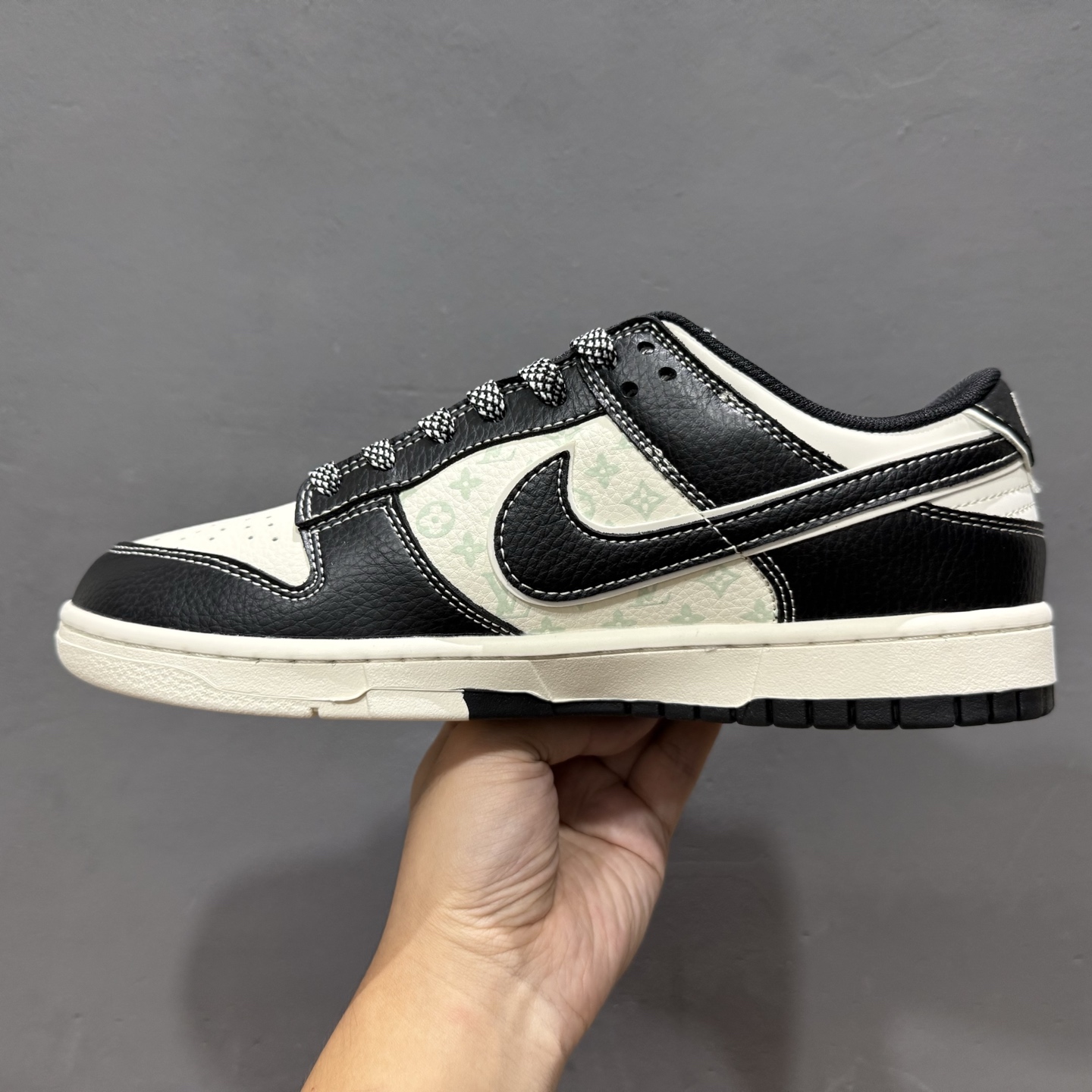 XC/Nike Dunk Low Retro 联名款 耐克 低帮休闲运动板鞋 HT5088-608-莆田鞋,莆田鞋货源,高仿鞋,高仿鞋货源,安福档口,莆田高仿鞋,莆田鞋批发,高仿鞋批发,莆田高仿运动鞋,高仿运动鞋,莆田运动鞋 XC/Nike Dunk Low Retro 联名款 耐克 低帮休闲运动板鞋 HT5088-608
