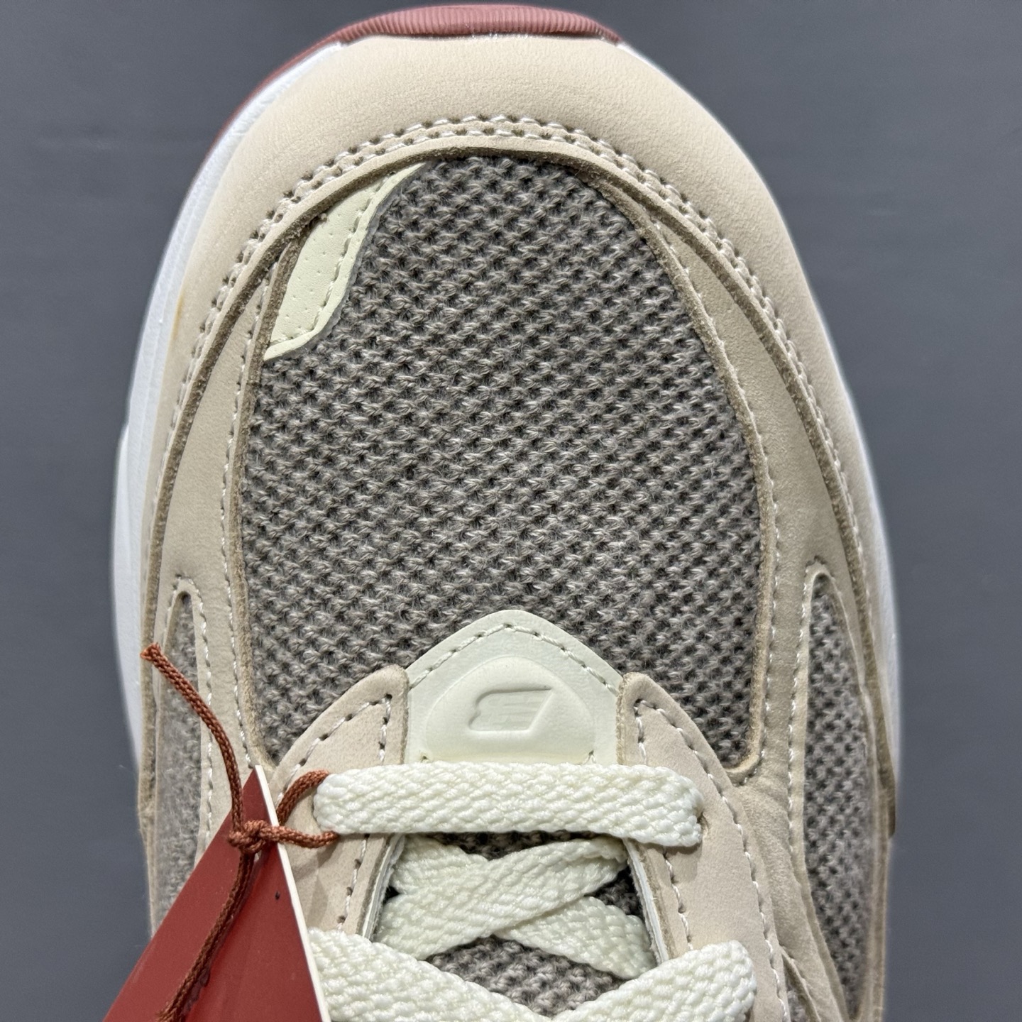 Loro Piana x New Balance NB 990 灰色 U990LP6-莆田鞋,莆田鞋货源,高仿鞋,高仿鞋货源,安福档口,莆田高仿鞋,莆田鞋批发,高仿鞋批发,莆田高仿运动鞋,高仿运动鞋,莆田运动鞋 Loro Piana x New Balance NB 990 灰色 U990LP6