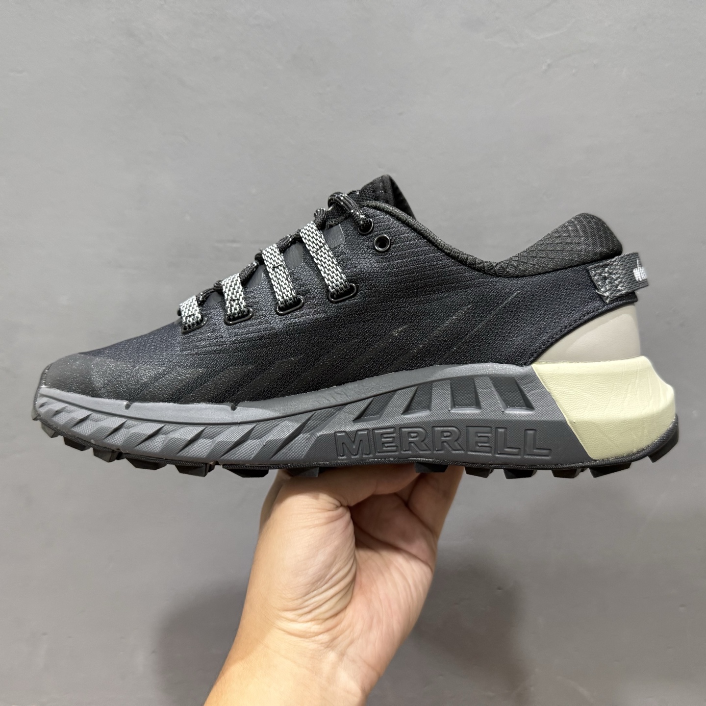 Merrell 迈乐迈乐（Merrel）是来自美国的顶尖专业户外品牌 J500343