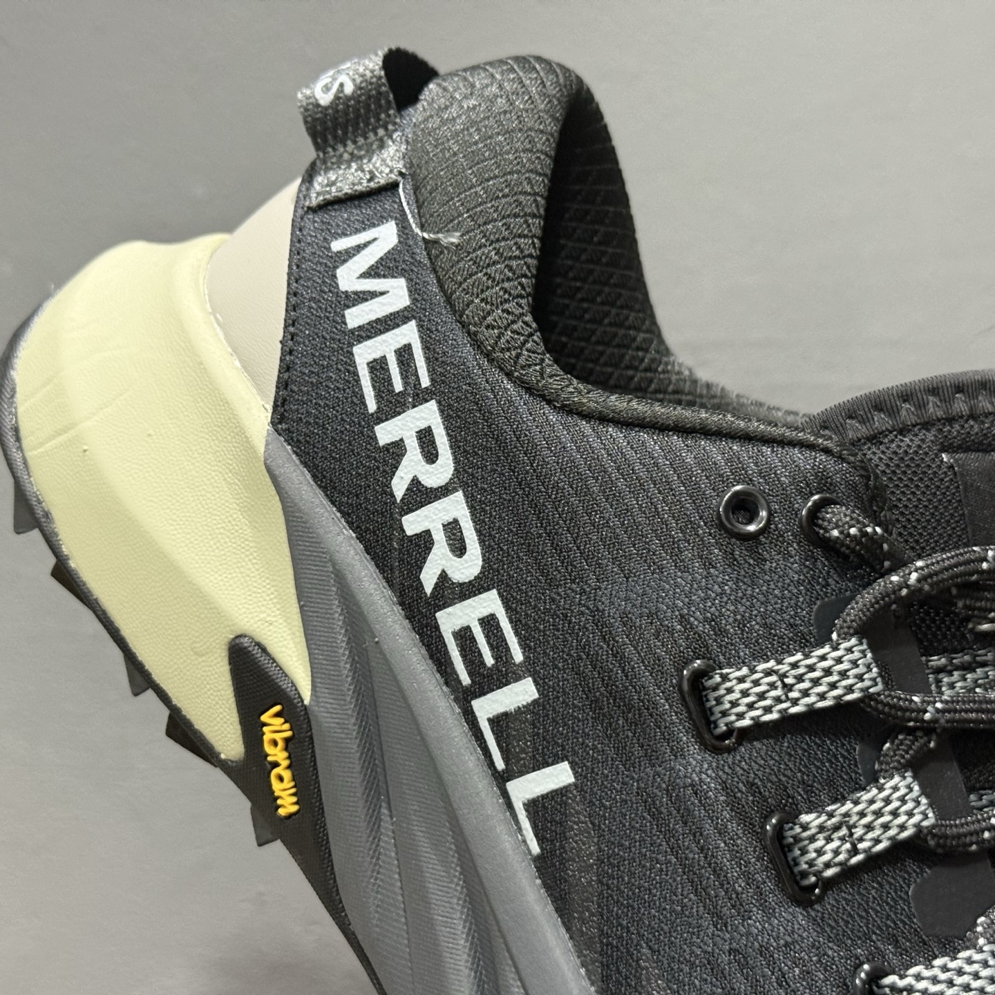 Merrell 迈乐迈乐（Merrel）是来自美国的顶尖专业户外品牌 J500343