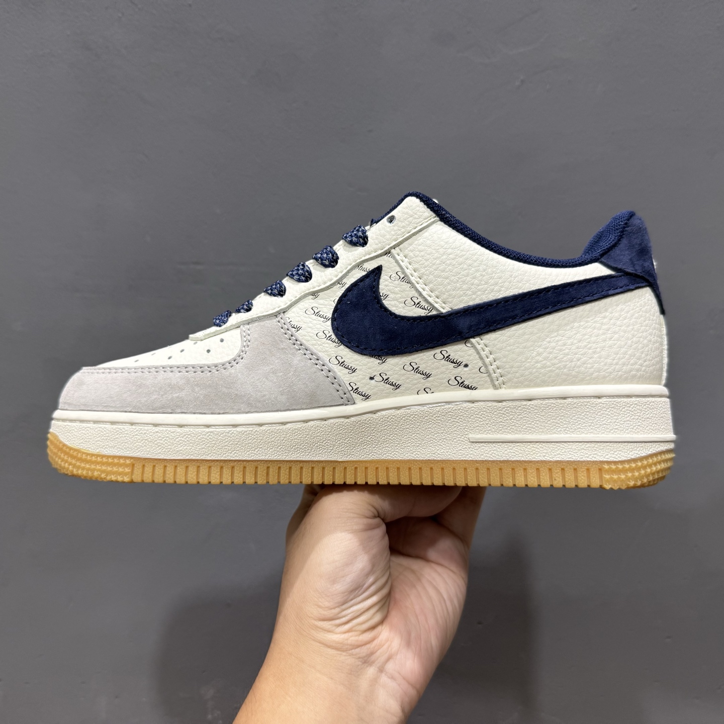 Stussy x NIke Air Force 1 米蓝生胶 JS8028-016-莆田鞋,莆田鞋货源,高仿鞋,高仿鞋货源,安福档口,莆田高仿鞋,莆田鞋批发,高仿鞋批发,莆田高仿运动鞋,高仿运动鞋,莆田运动鞋 Stussy x NIke Air Force 1 米蓝生胶 JS8028-016