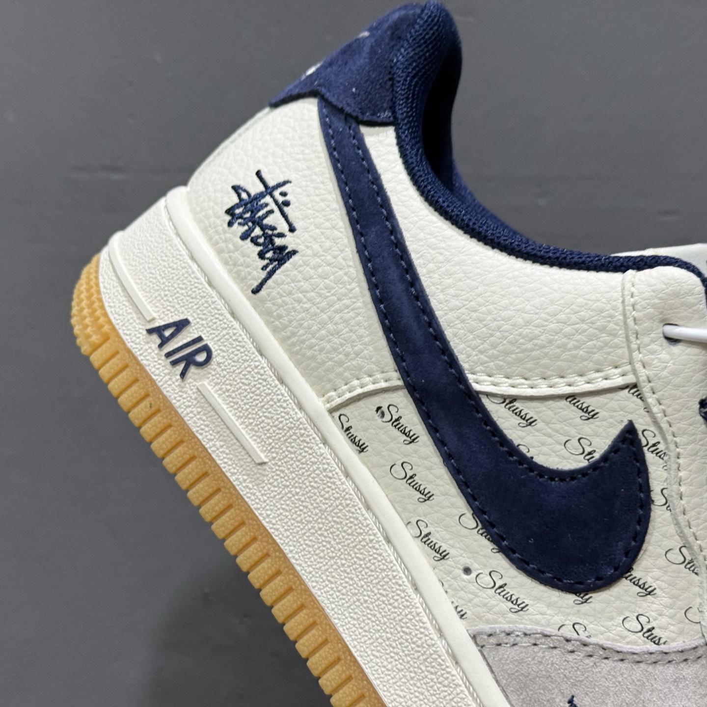 Stussy x NIke Air Force 1 米蓝生胶 JS8028-016-莆田鞋,莆田鞋货源,高仿鞋,高仿鞋货源,安福档口,莆田高仿鞋,莆田鞋批发,高仿鞋批发,莆田高仿运动鞋,高仿运动鞋,莆田运动鞋 Stussy x NIke Air Force 1 米蓝生胶 JS8028-016