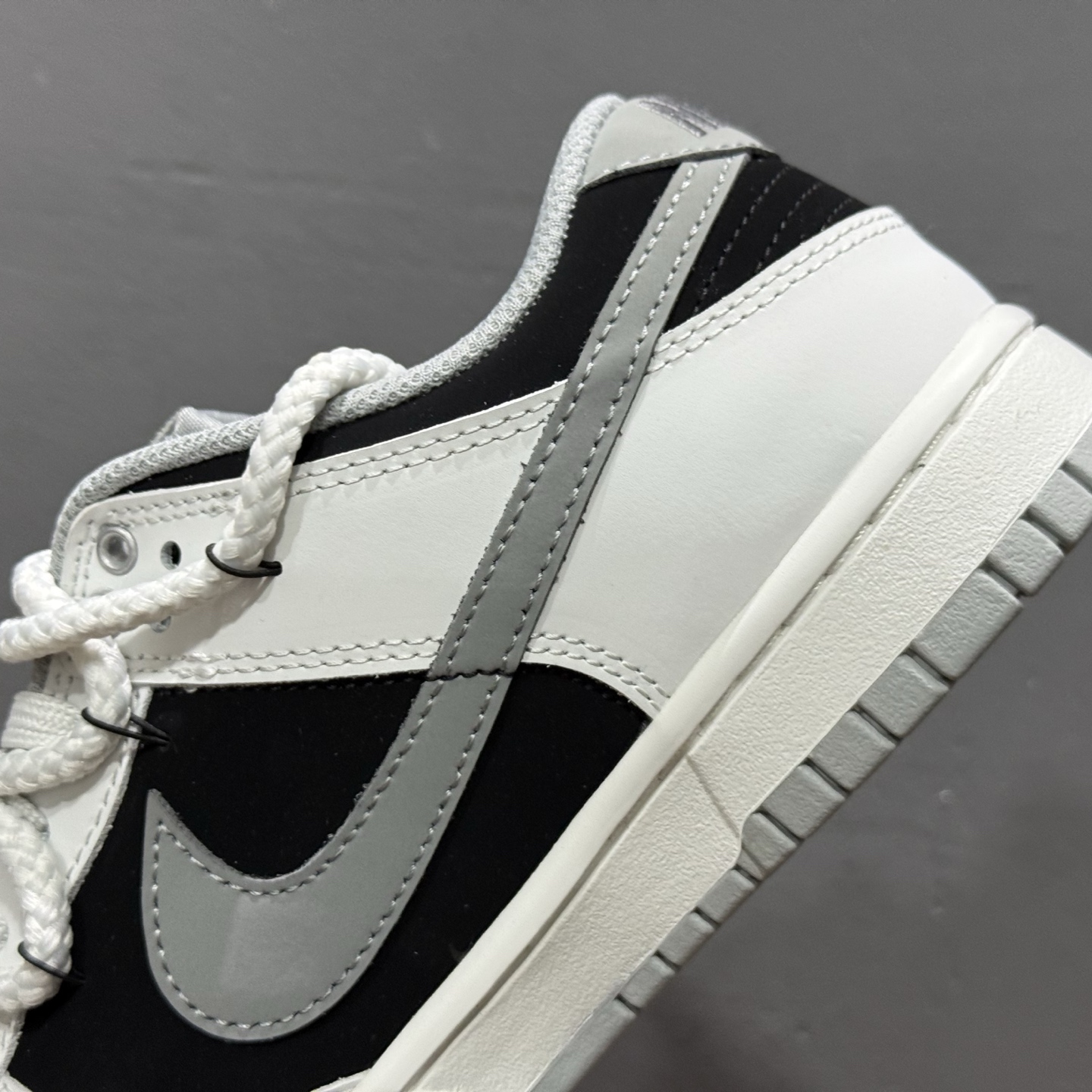 Nike Dunk Low 墨之影 此款以经典Dunk鞋型为模版 WB0518-091-莆田鞋,莆田鞋货源,高仿鞋,高仿鞋货源,安福档口,莆田高仿鞋,莆田鞋批发,高仿鞋批发,莆田高仿运动鞋,高仿运动鞋,莆田运动鞋 Nike Dunk Low 墨之影 此款以经典Dunk鞋型为模版 WB0518-091