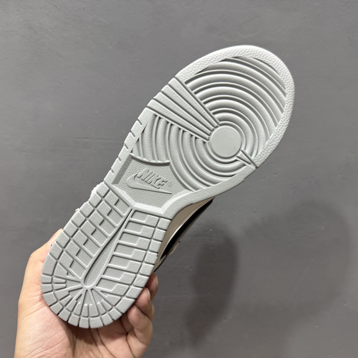 Nike Dunk Low 墨之影 此款以经典Dunk鞋型为模版 WB0518-091-莆田鞋,莆田鞋货源,高仿鞋,高仿鞋货源,安福档口,莆田高仿鞋,莆田鞋批发,高仿鞋批发,莆田高仿运动鞋,高仿运动鞋,莆田运动鞋 Nike Dunk Low 墨之影 此款以经典Dunk鞋型为模版 WB0518-091