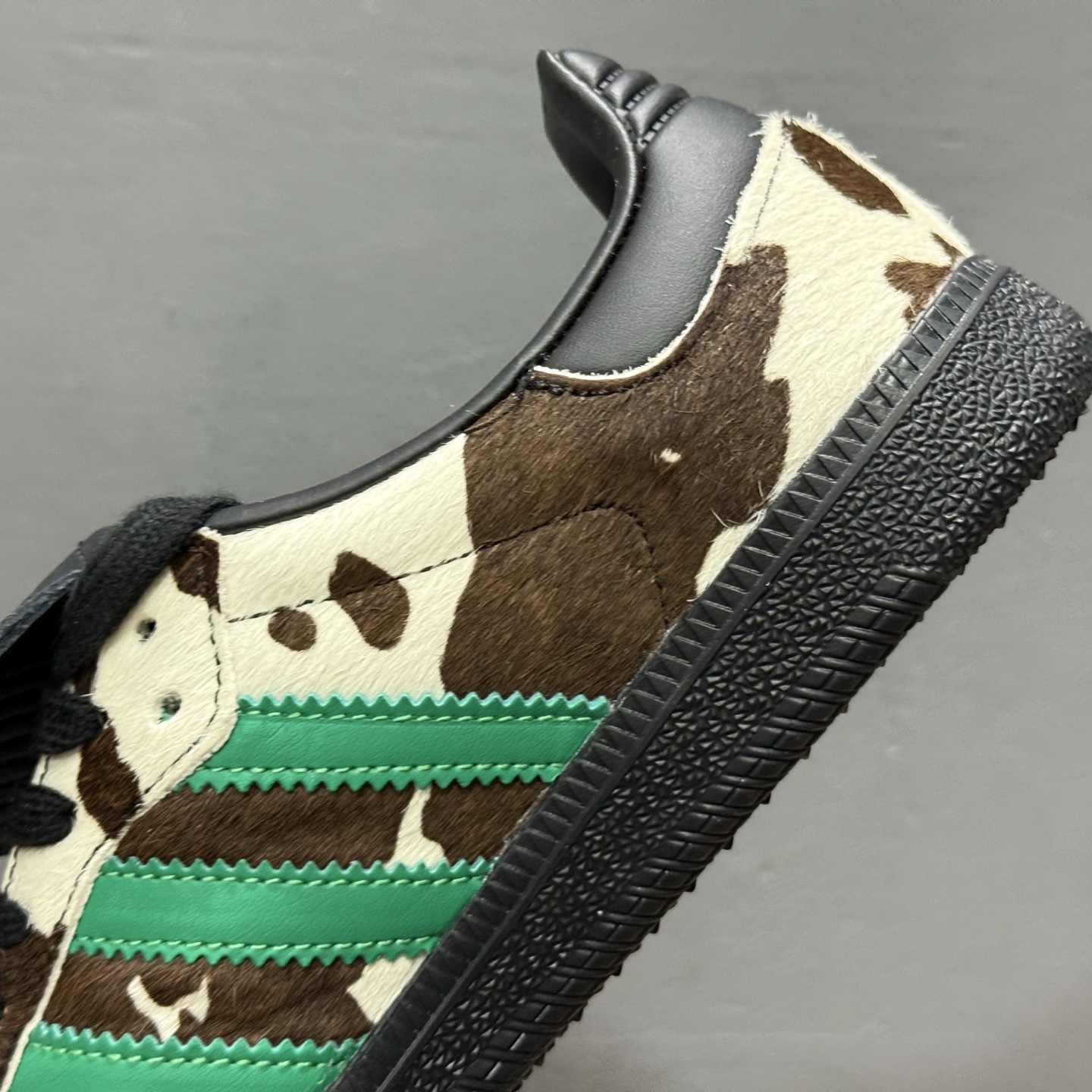 adidas originals Samba LT 黑白色 JS3930