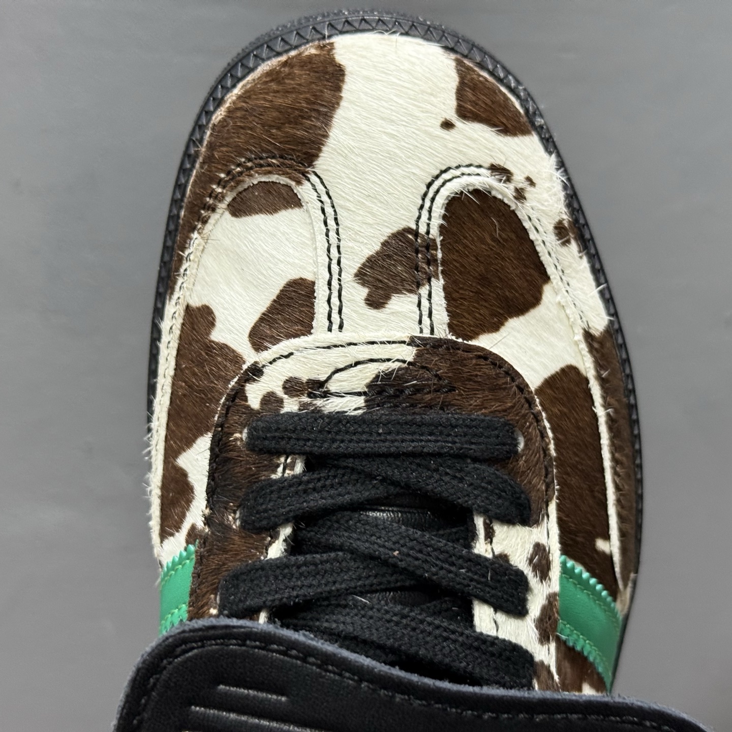 adidas originals Samba LT 黑白色 JS3930