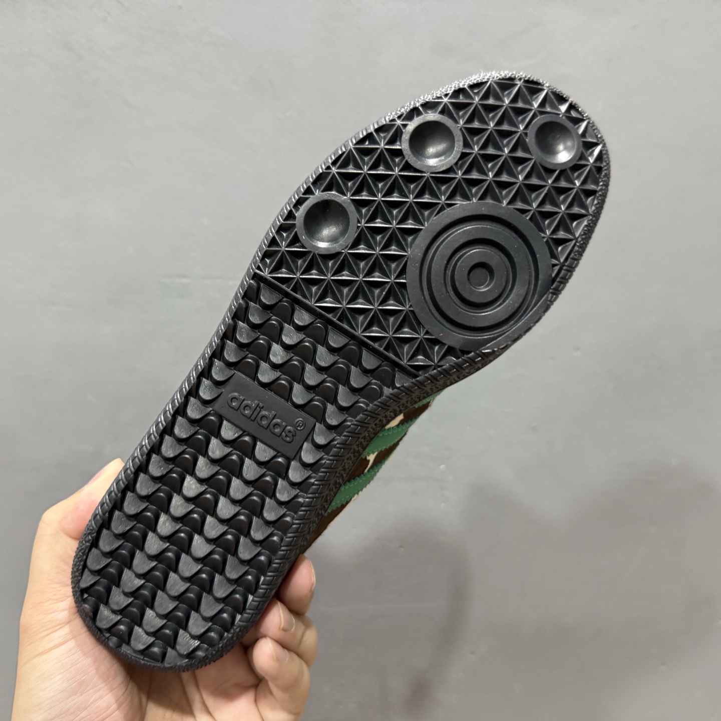 adidas originals Samba LT 黑白色 JS3930