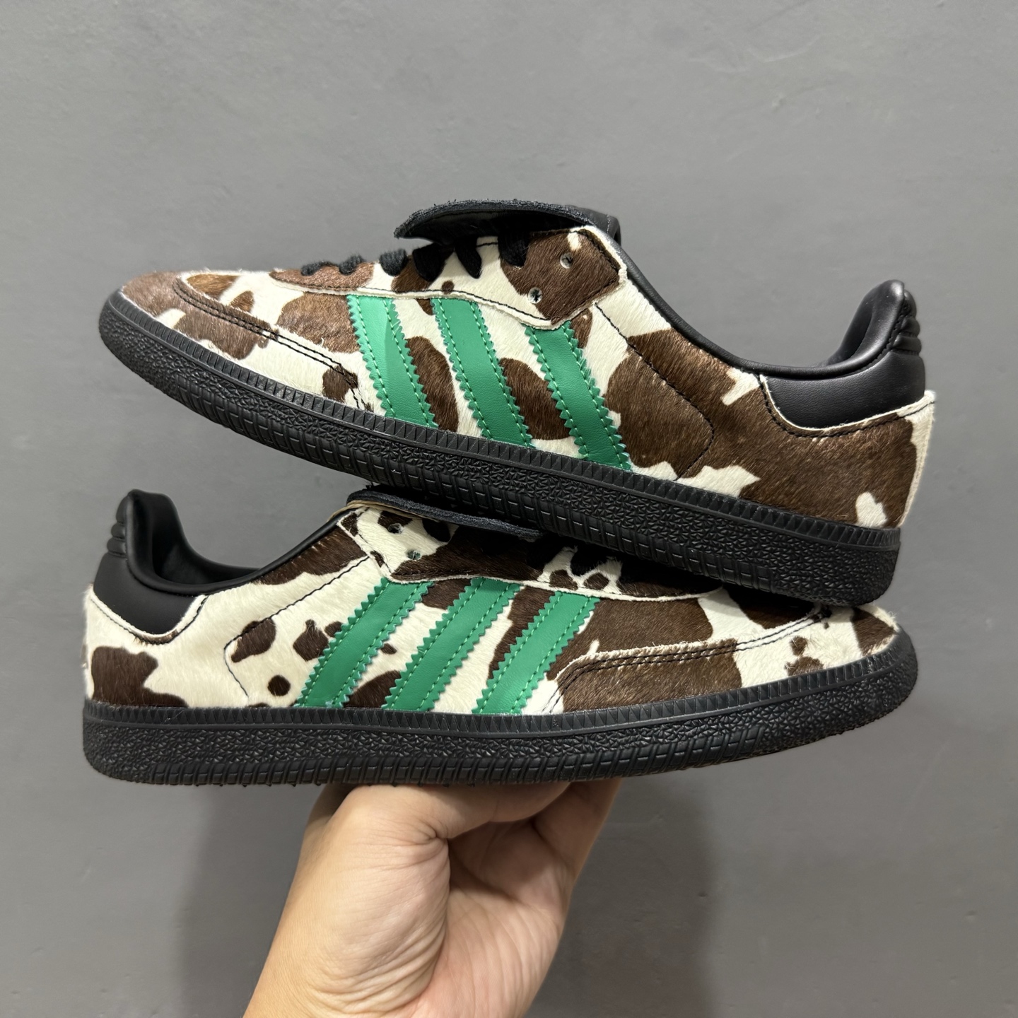 adidas originals Samba LT 黑白色 JS3930