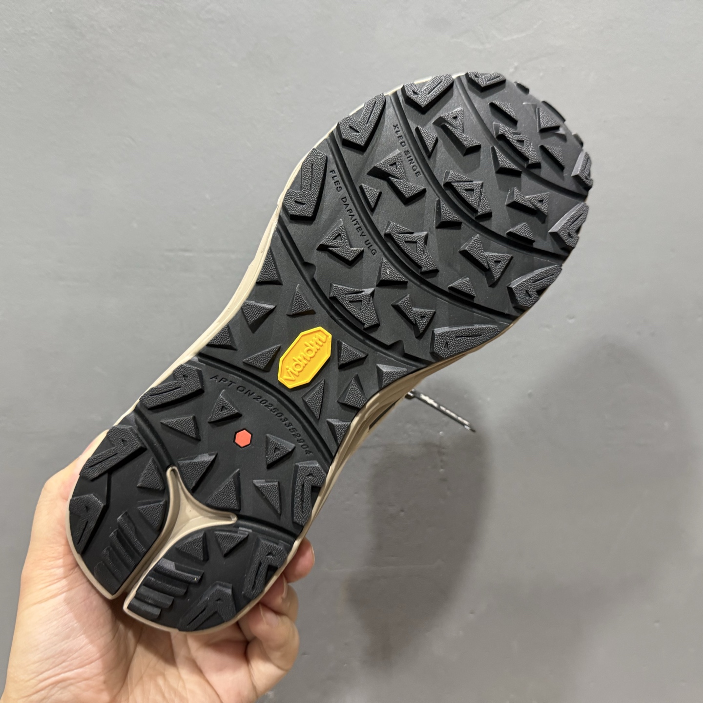 L/凯乐石 KAILAS FUGA GTX BOA 厚底缓冲徒步跑山网布TPU减震防滑透气包裹性抗冲击轻便回弹 低帮 超强抓地力徒步跑步鞋