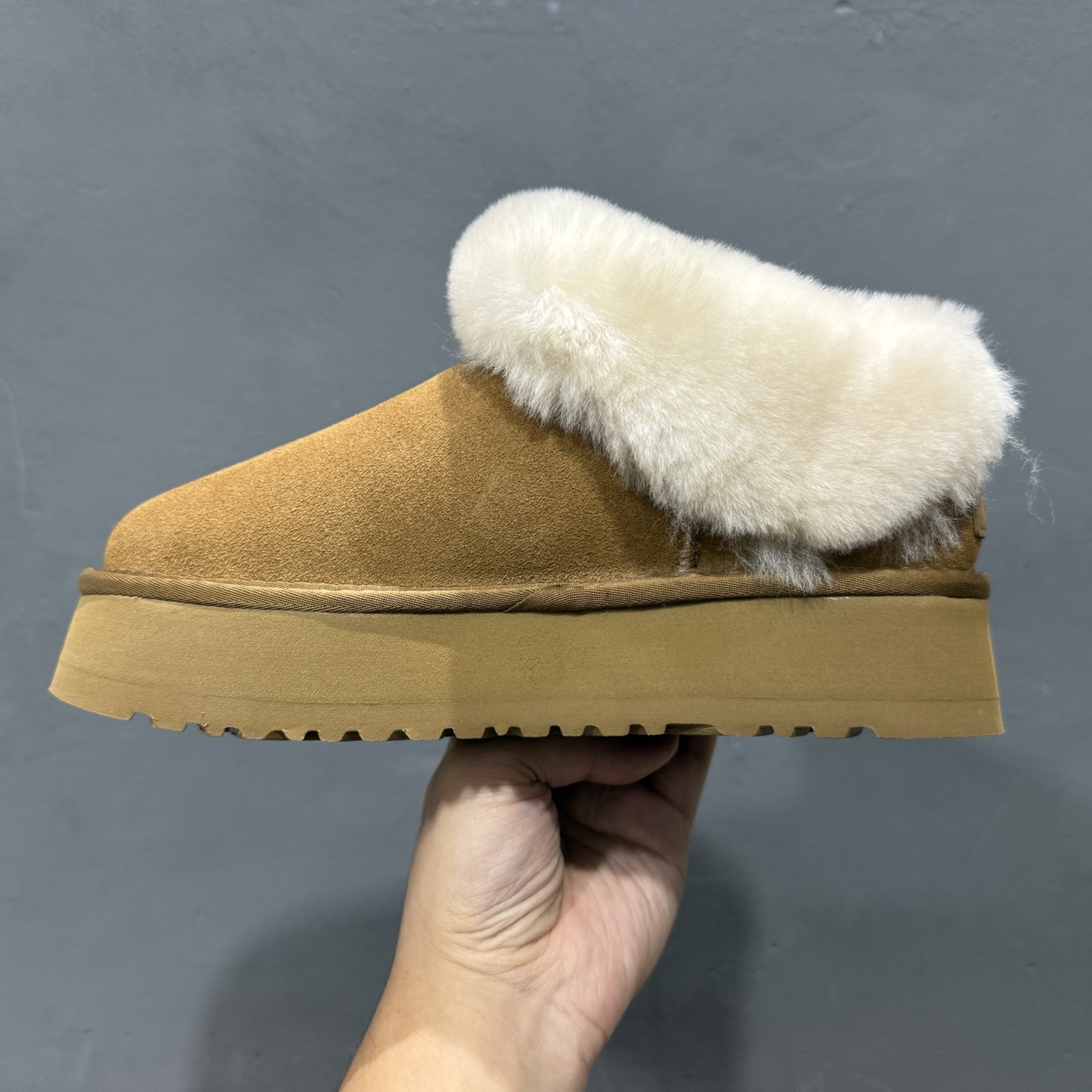 UGG 星拖厚底秋冬羊皮毛一体雪地靴 小红书爆款 河南隆丰皮料生产 羊绒鞋垫