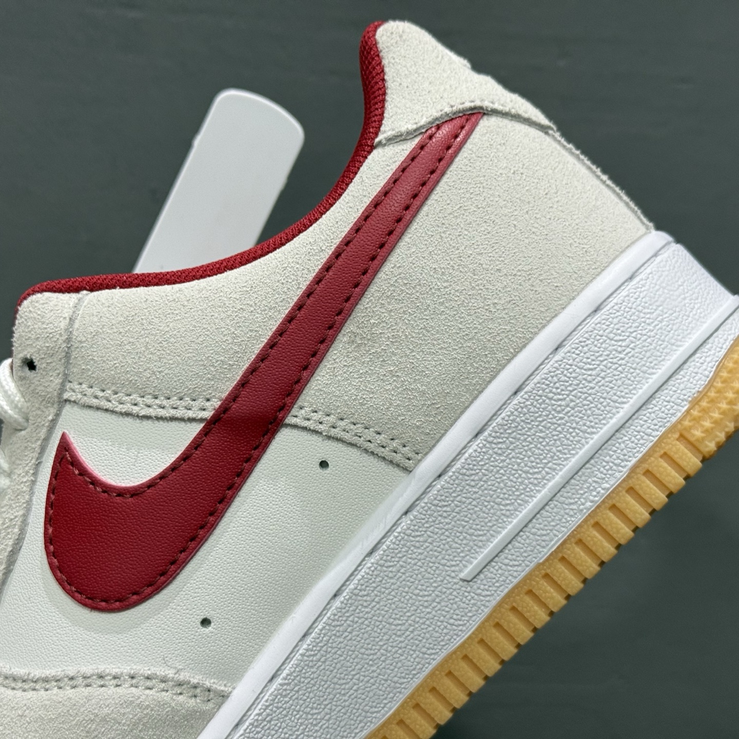 Nike Air Force 1'07 Low 空军一号低帮休闲板鞋 IB6388-101-莆田鞋,莆田鞋货源,高仿鞋,高仿鞋货源,安福档口,莆田高仿鞋,莆田鞋批发,高仿鞋批发,莆田高仿运动鞋,高仿运动鞋,莆田运动鞋 Nike Air Force 1'07 Low 空军一号低帮休闲板鞋 IB6388-101