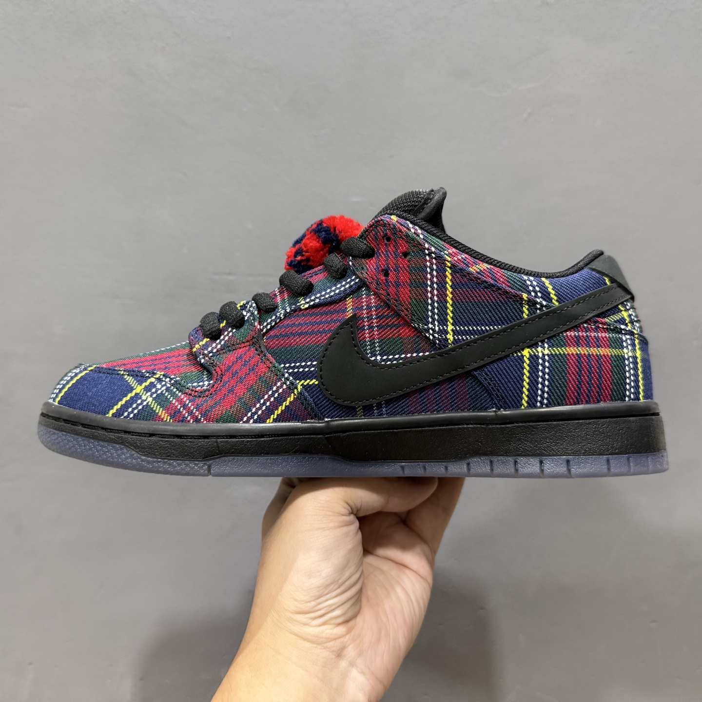 纯原 Nardwuar x NK SB Dunk Low 联名款 低帮休闲滑板鞋 II1493-600-莆田鞋,莆田鞋货源,高仿鞋,高仿鞋货源,安福档口,莆田高仿鞋,莆田鞋批发,高仿鞋批发,莆田高仿运动鞋,高仿运动鞋,莆田运动鞋 纯原 Nardwuar x NK SB Dunk Low 联名款 低帮休闲滑板鞋 II1493-600