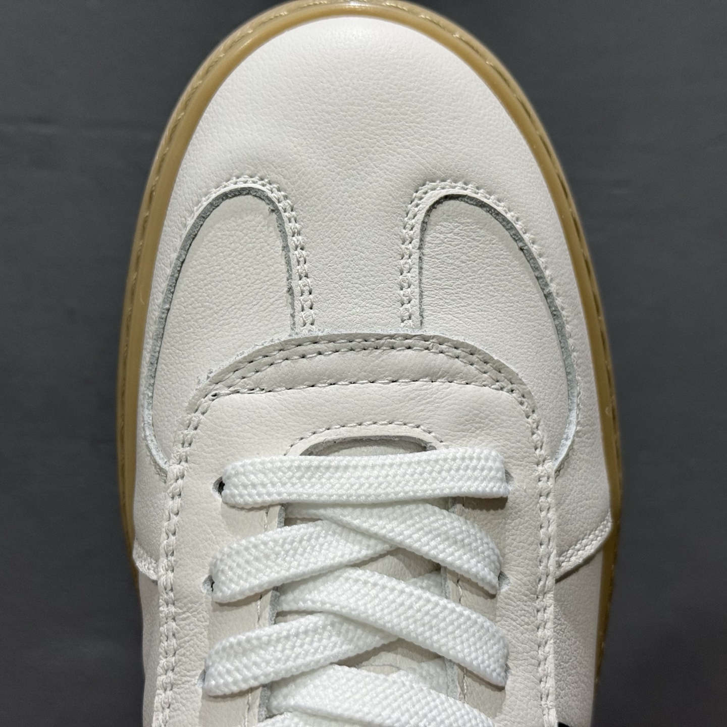 ECCO爱步休闲鞋秋 25年新款时尚德训鞋 经典百搭板鞋