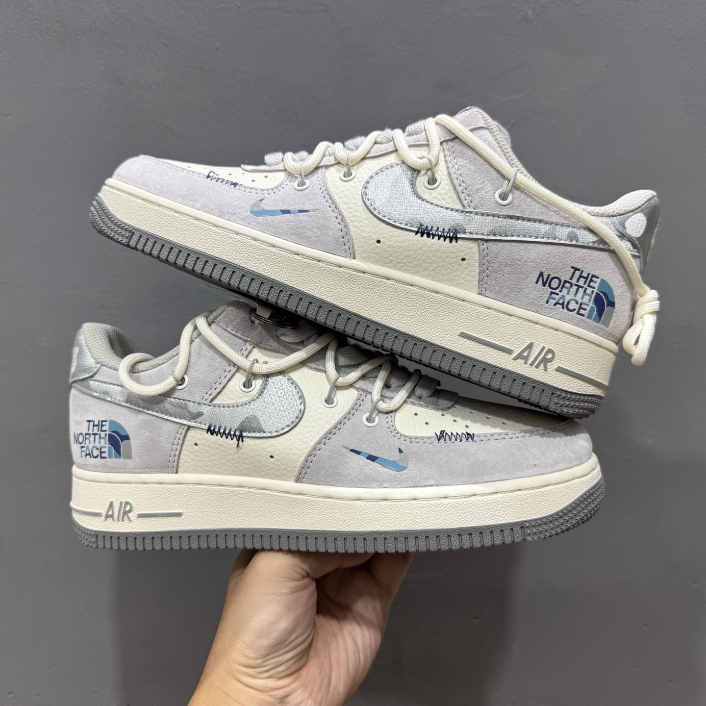 独家实拍Nike Air Force 1‘07 Low LV联名 花勾抽绳 空军一号低帮休闲板鞋 DM6868-016-莆田鞋,莆田鞋货源,高仿鞋,高仿鞋货源,安福档口,莆田高仿鞋,莆田鞋批发,高仿鞋批发,莆田高仿运动鞋,高仿运动鞋,莆田运动鞋 独家实拍Nike Air Force 1‘07 Low LV联名 花勾抽绳 空军一号低帮休闲板鞋 DM6868-016