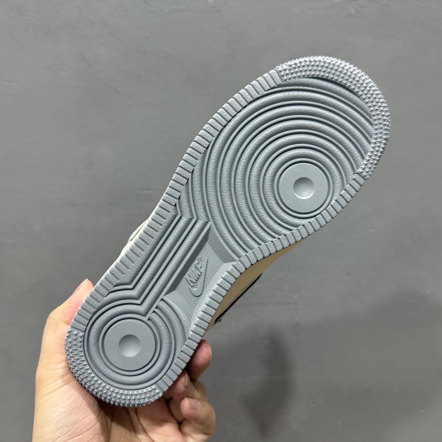 独家实拍Nike Air Force 1‘07 Low LV联名 灰勾抽绳 空军一号低帮休闲板鞋 DM6868-072