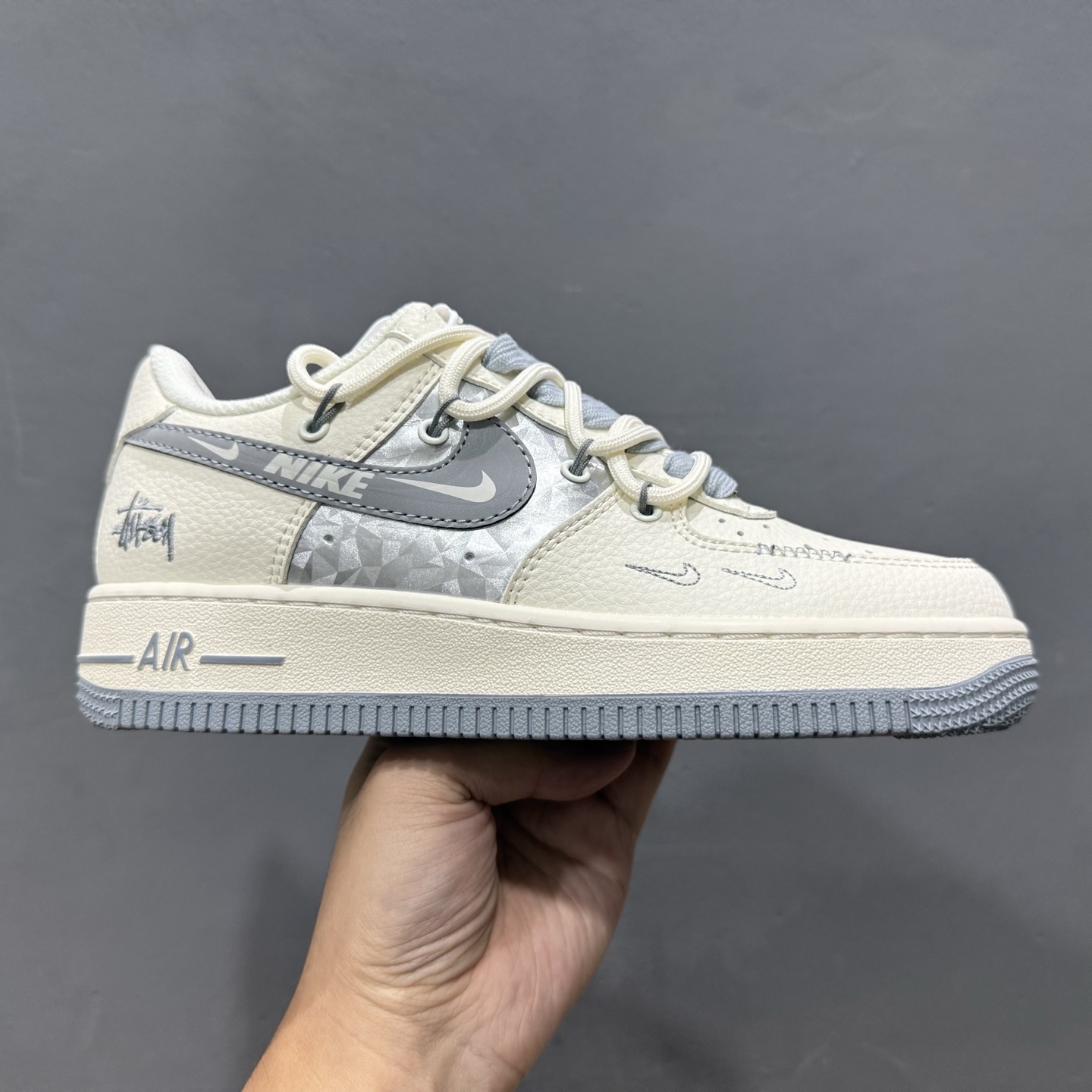 独家实拍Nike Air Force 1‘07 Low LV联名 灰勾抽绳 空军一号低帮休闲板鞋 DM6868-072