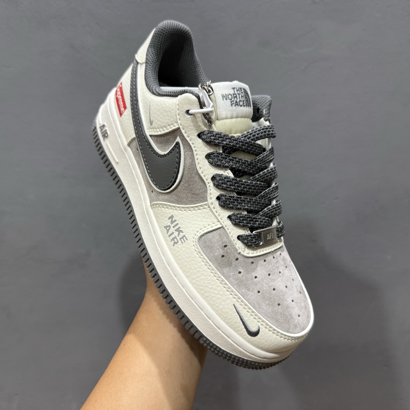 独家实拍Nike Air Force 1‘07 Low LV联名 灰勾抽绳 空军一号低帮休闲板鞋 DM6868-056