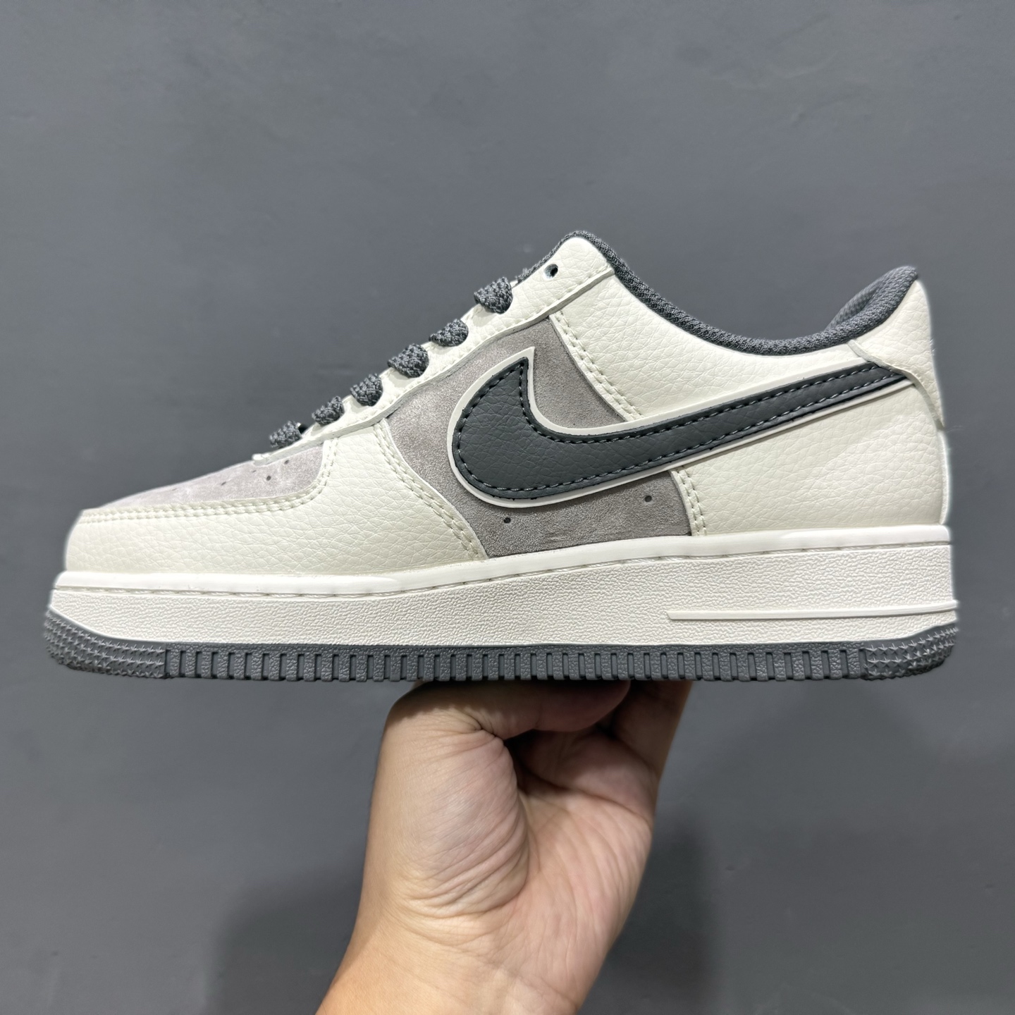 独家实拍Nike Air Force 1‘07 Low LV联名 灰勾抽绳 空军一号低帮休闲板鞋 DM6868-056