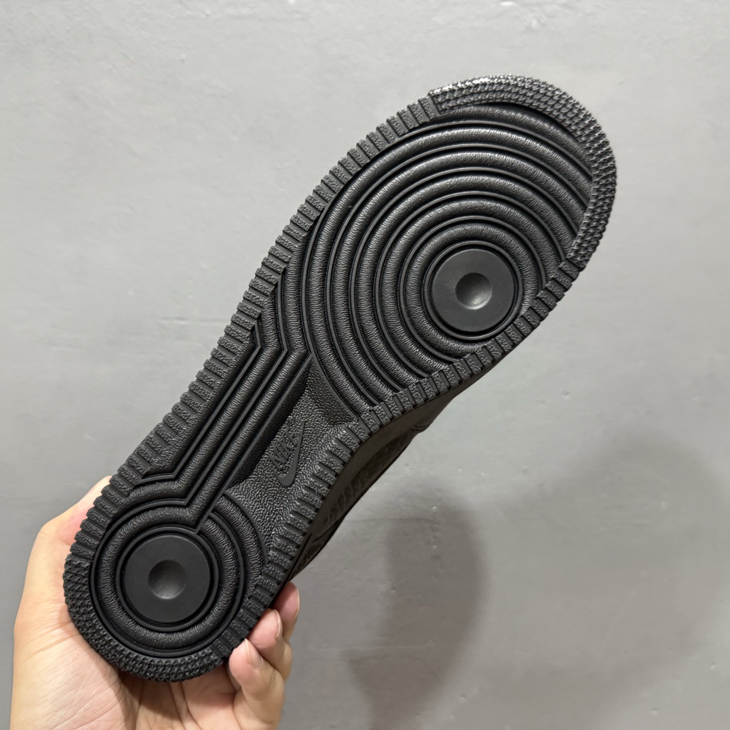 Nike Air Force 1 Low 原厂冲刀皮料切割干净 无任何毛边 清洁度细节完美 做工细节全方位比对原鞋 IB0018-003