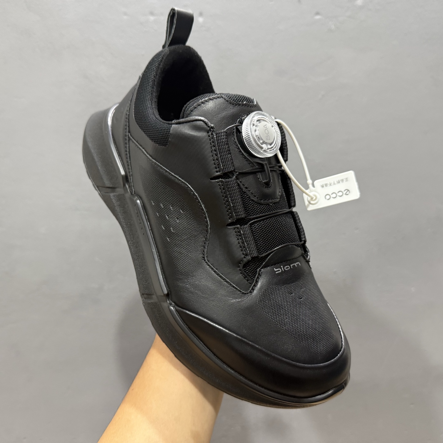 25年秋冬Ecco爱步 2.2旋转扣皮面经典BIOM 23251