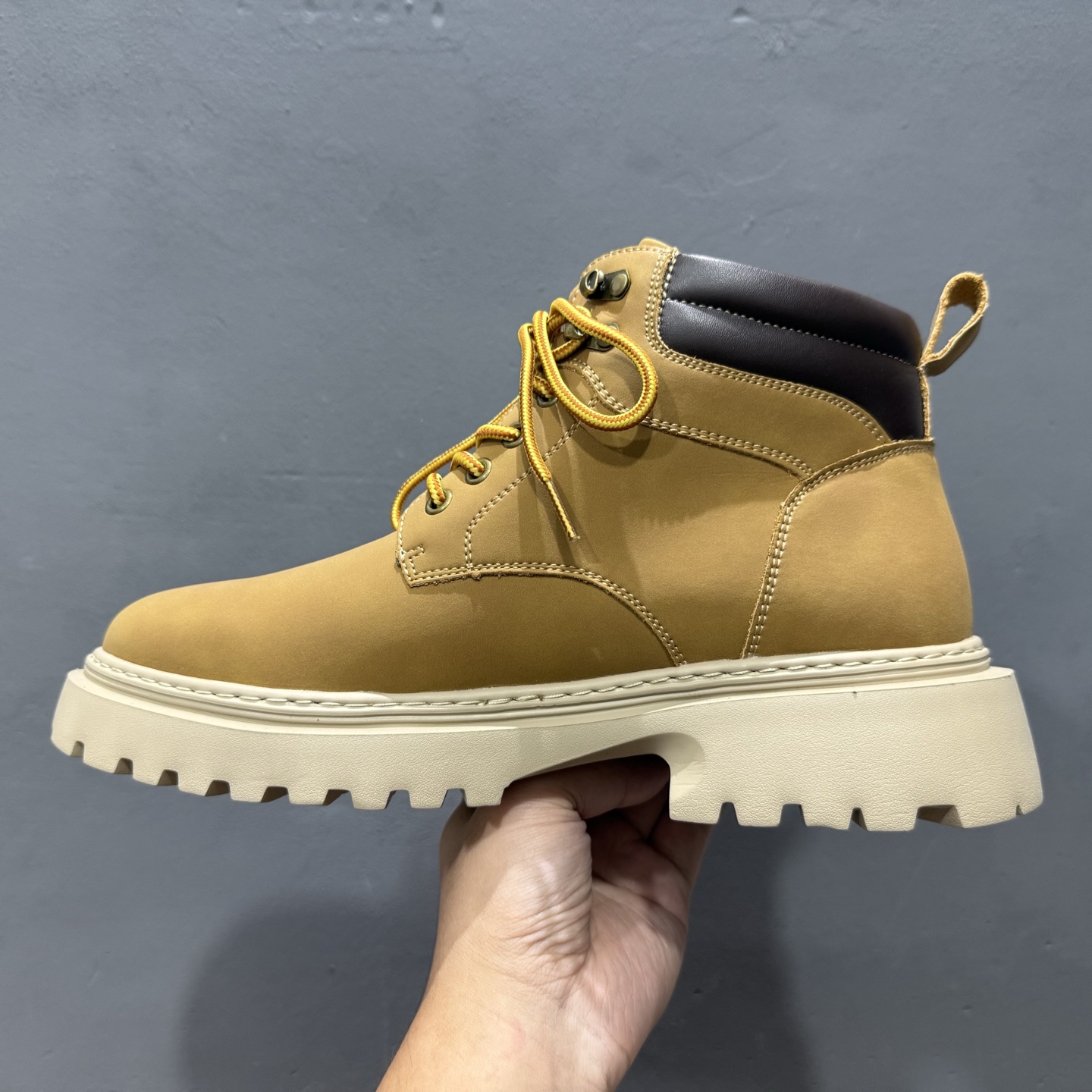 UGG M Tasman Weather Hybrid 塔斯曼混合系列中帮厚底轻量休闲马丁靴