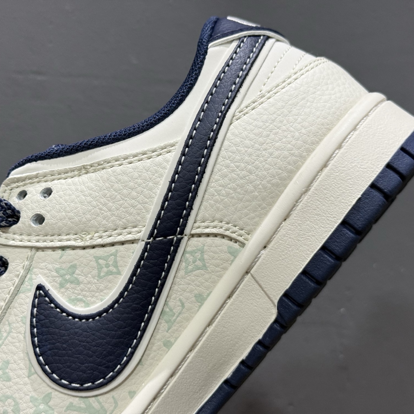 Nike SB Dunk Low LV联名 HT5088-610