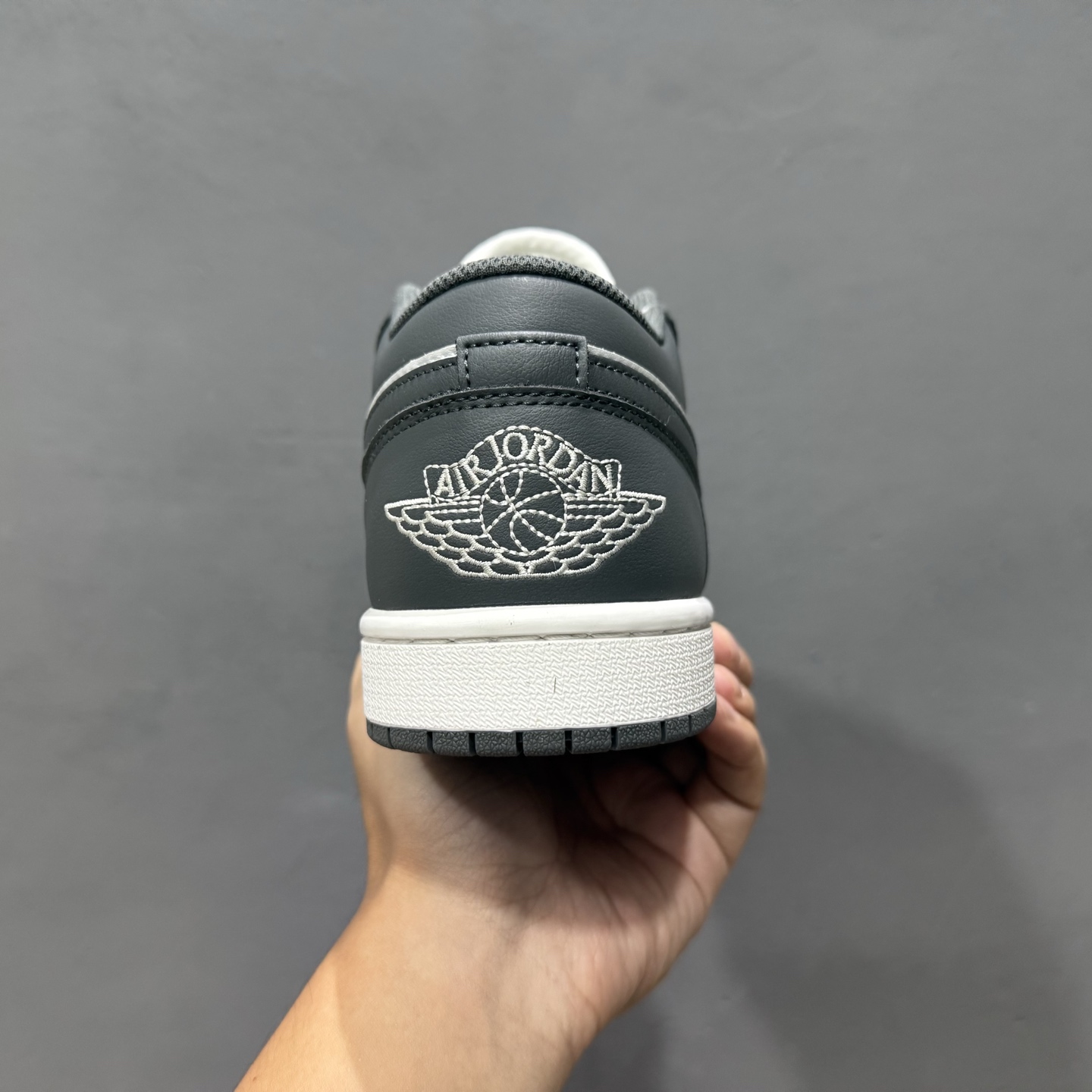 Air Jordan 1 Low 灰白色 AJ1乔1低帮休闲板鞋 553338-044