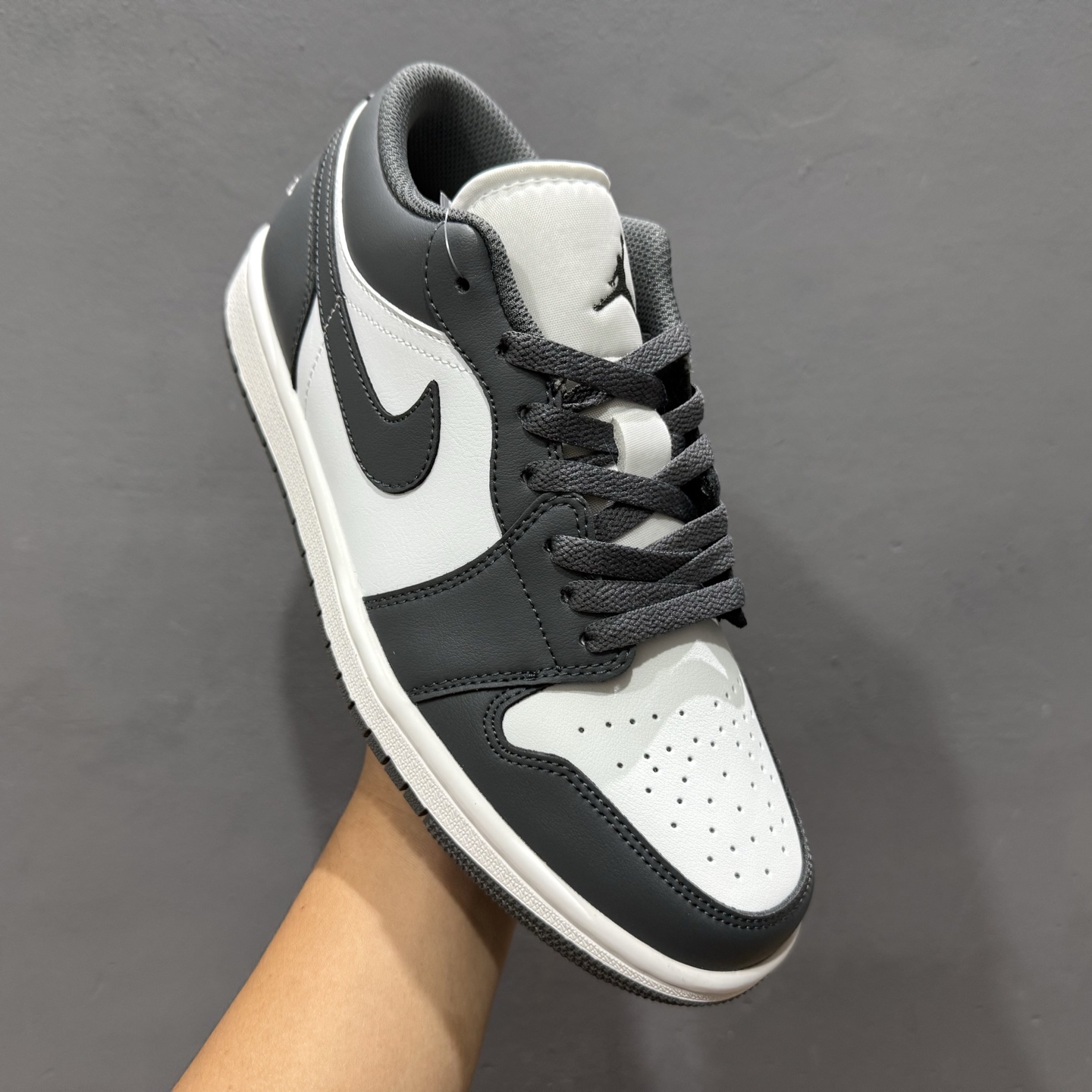 Air Jordan 1 Low 灰白色 AJ1乔1低帮休闲板鞋 553338-044