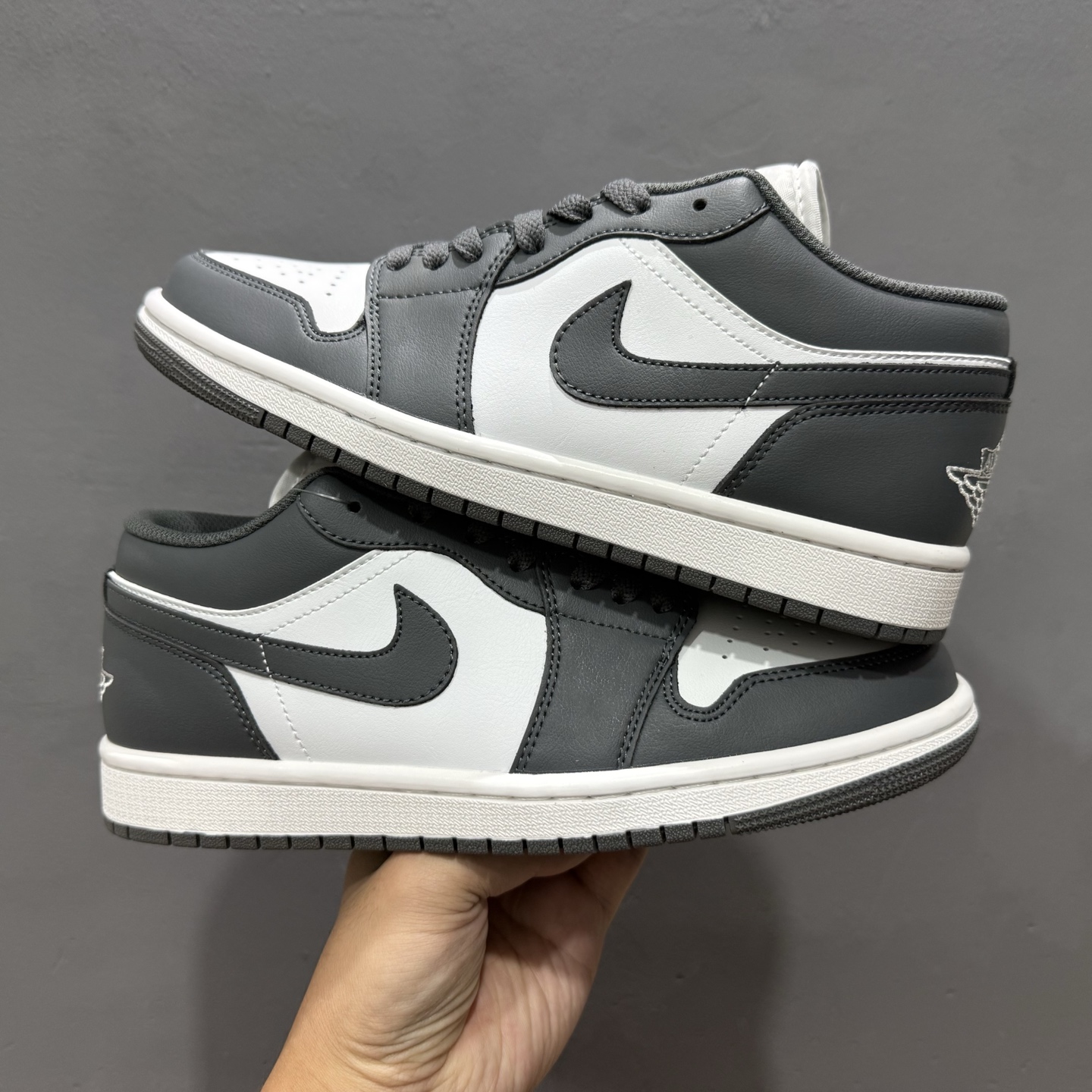 Air Jordan 1 Low 灰白色 AJ1乔1低帮休闲板鞋 553338-044