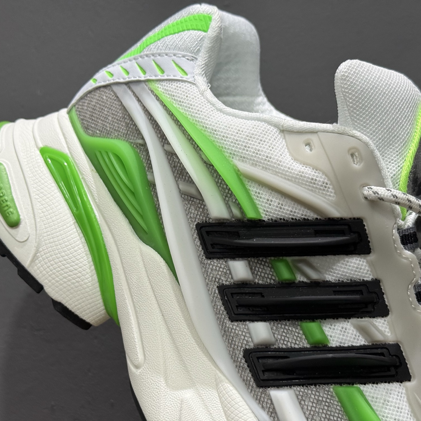 新款出货 纯原 AD 外贸爆款 Pharrell x AD Adi Jellyfish 联名款低帮复古风老爹鞋 JP9264