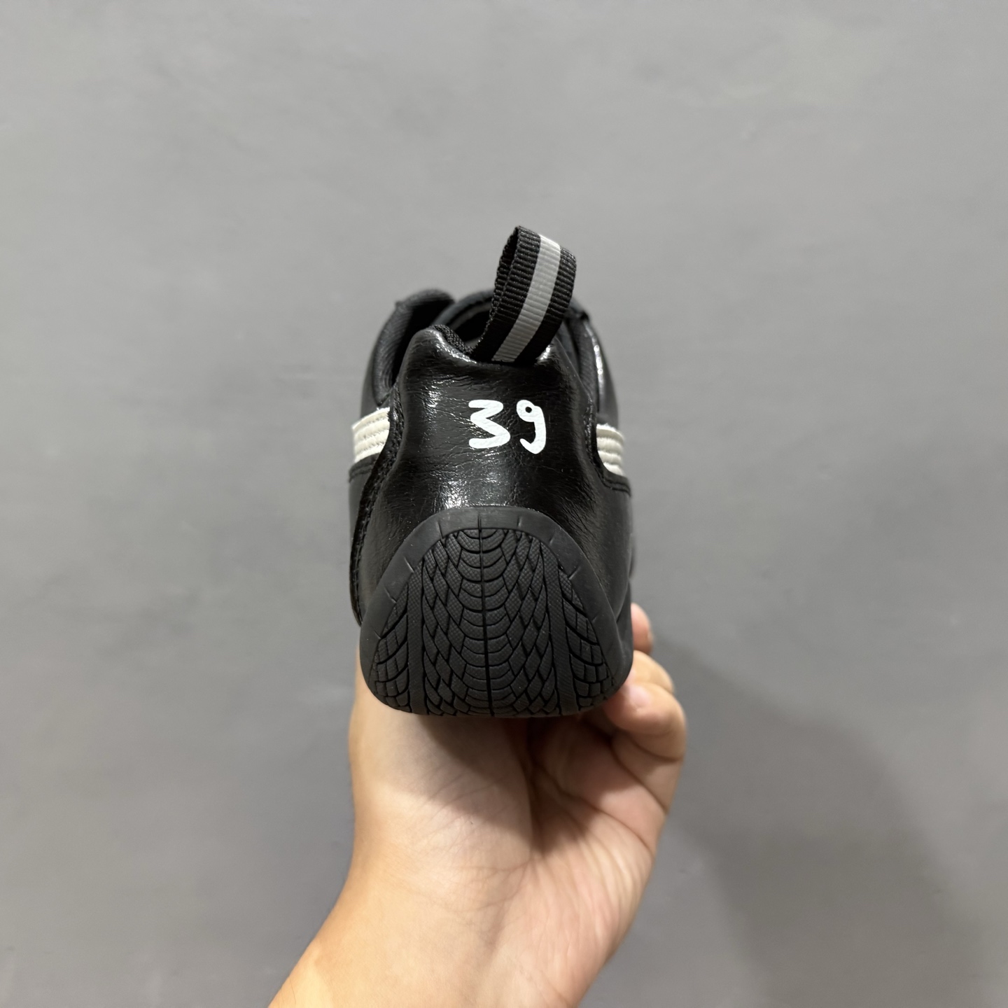 独家实拍Balenciaga x Puma 彪马 Speedcat 巴黎世家联名款低帮休闲鞋 406515-01