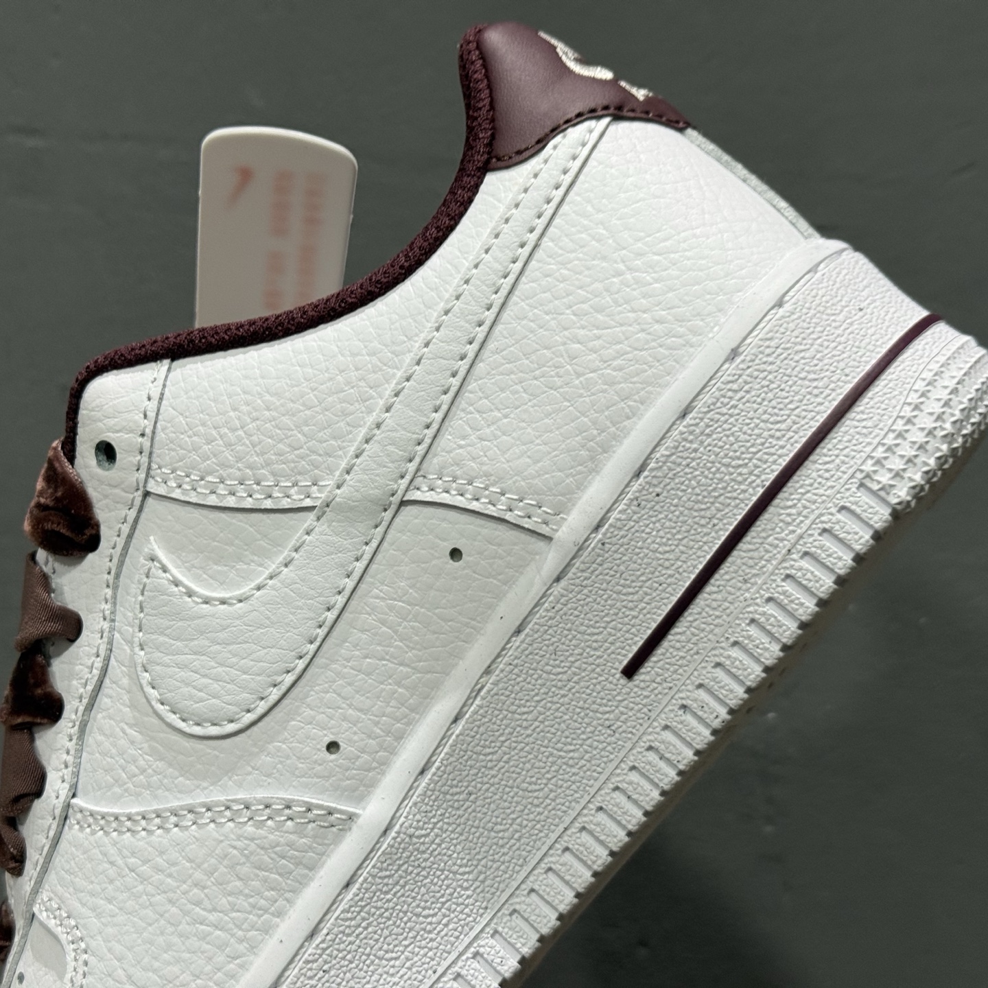 Nike Air Force 1'07 Low 空军一号低帮休闲板鞋 HV4403-600 Nike Air Force 1'07 Low 空军一号低帮休闲板鞋 HV4403-600