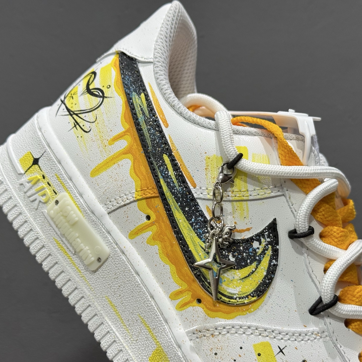 Nike Air Force 1'07 Low ”Taurus” 手绘涂鸦 十二星座系列 金牛座 空军一号低帮休闲板鞋